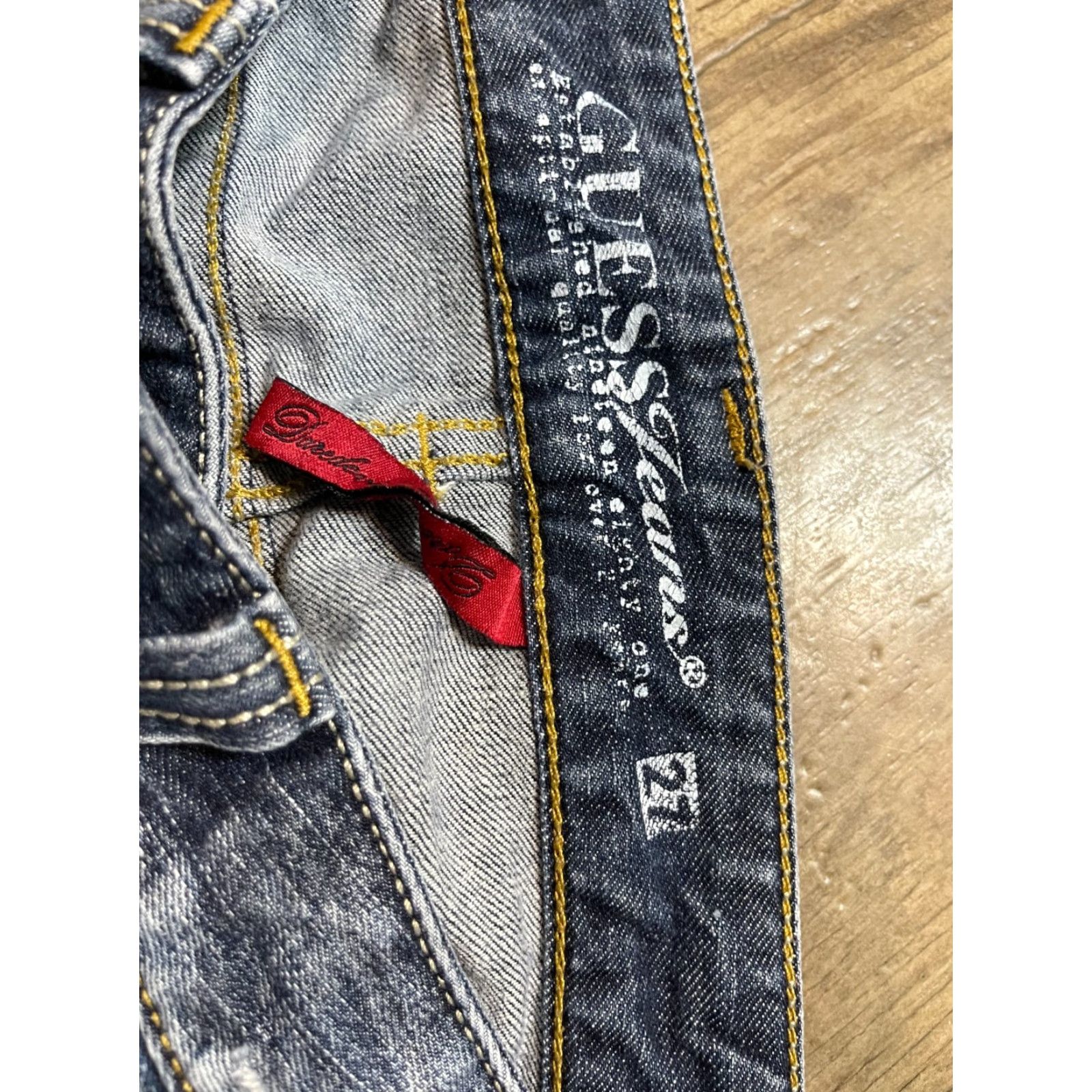 Guess GUESS Shorts Blue Denim Cut Off Distressed Regular Waist 27 in Women Vintage Size 27" / US 4 / IT 40 - 4 Thumbnail