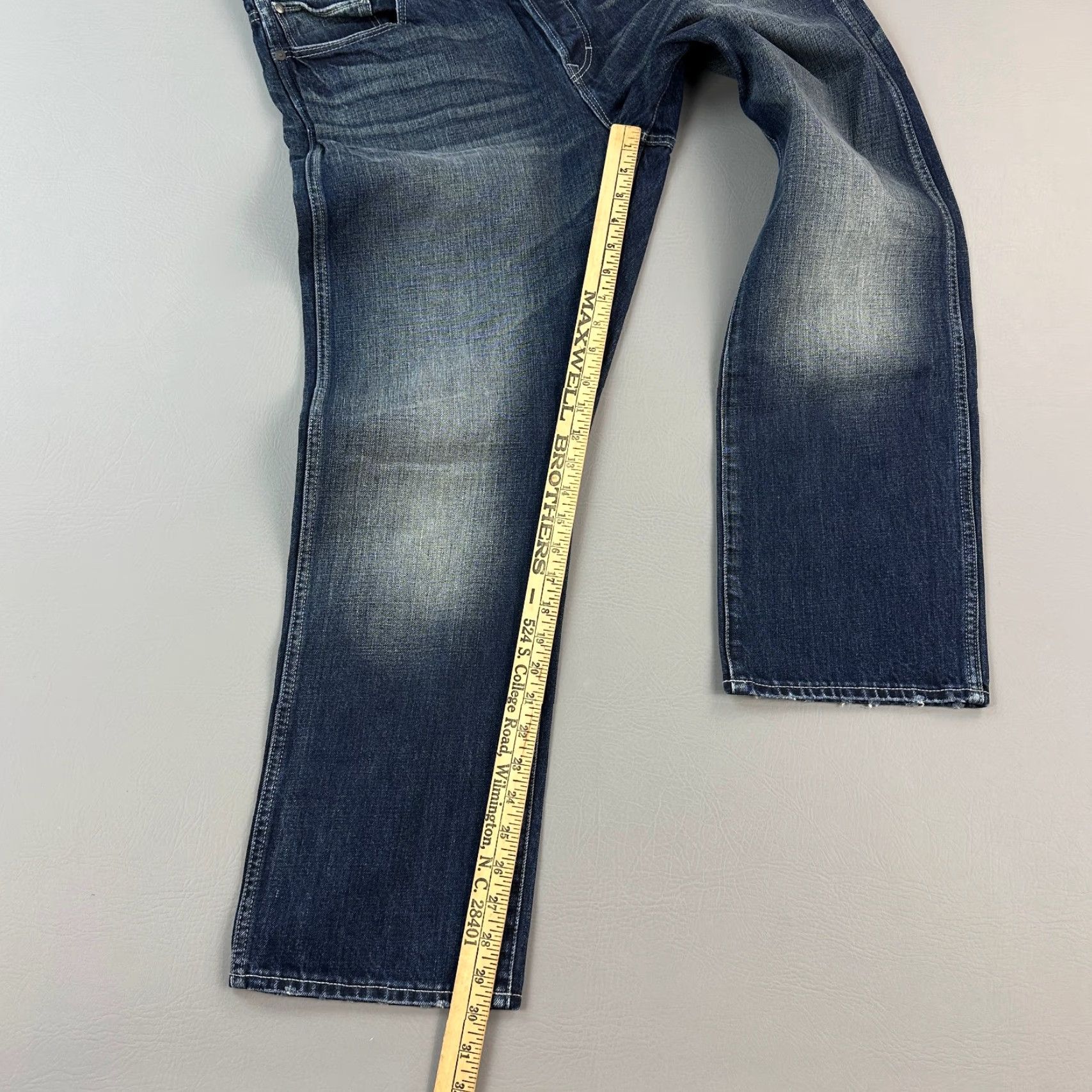 Banana Republic Banana Republic Heritage Collection Jeans Mens 38x30 Dark Wash Denim Button Fly Jeans Mens 38x30 Dark Wash Denim Button Fly Size US 38 / EU 54 - 2 Thumbnail