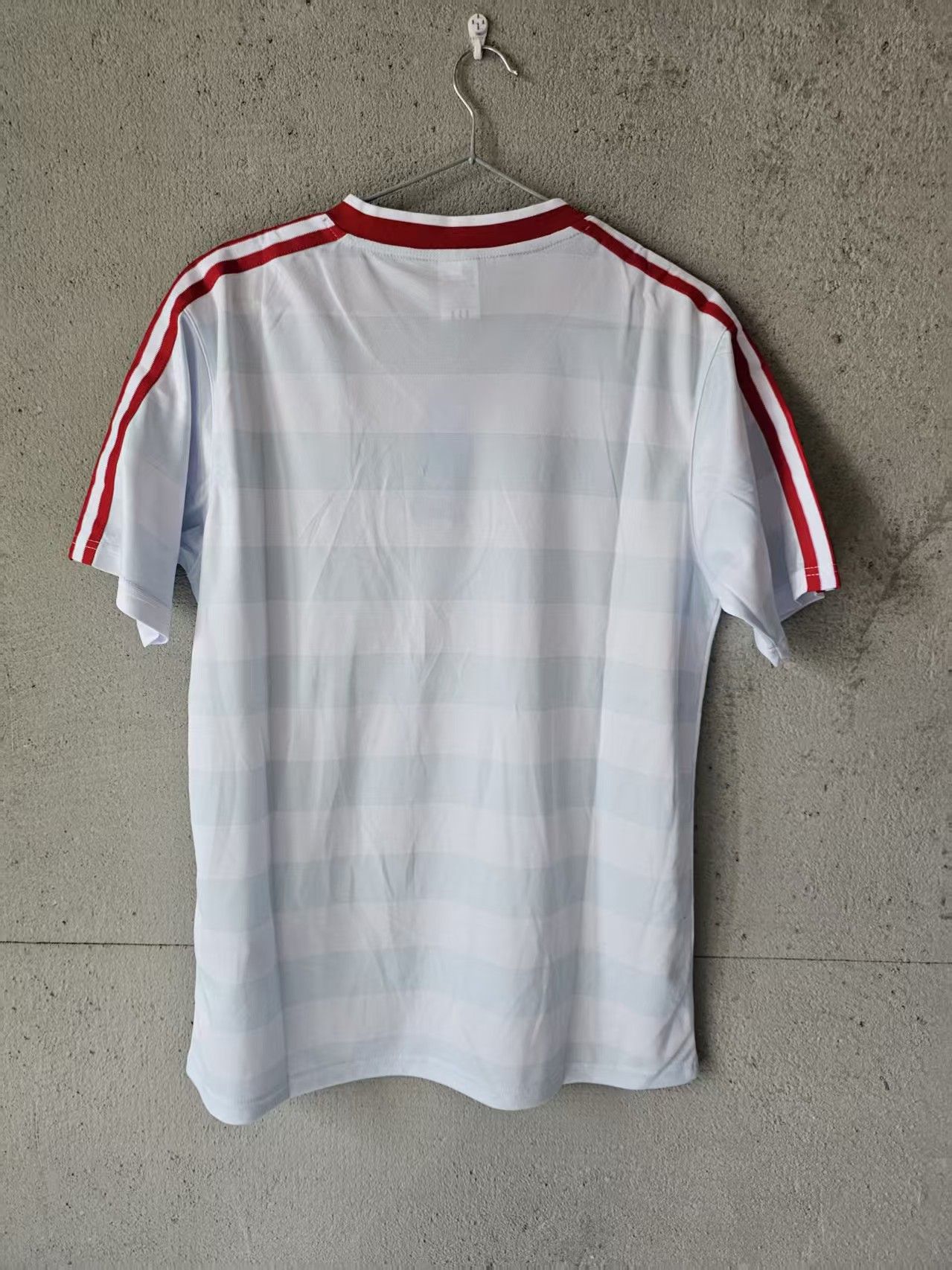 Other 1980 81 Vintage Hamburger SV Jersey Size US M / EU 48-50 / 2 - 4 Thumbnail