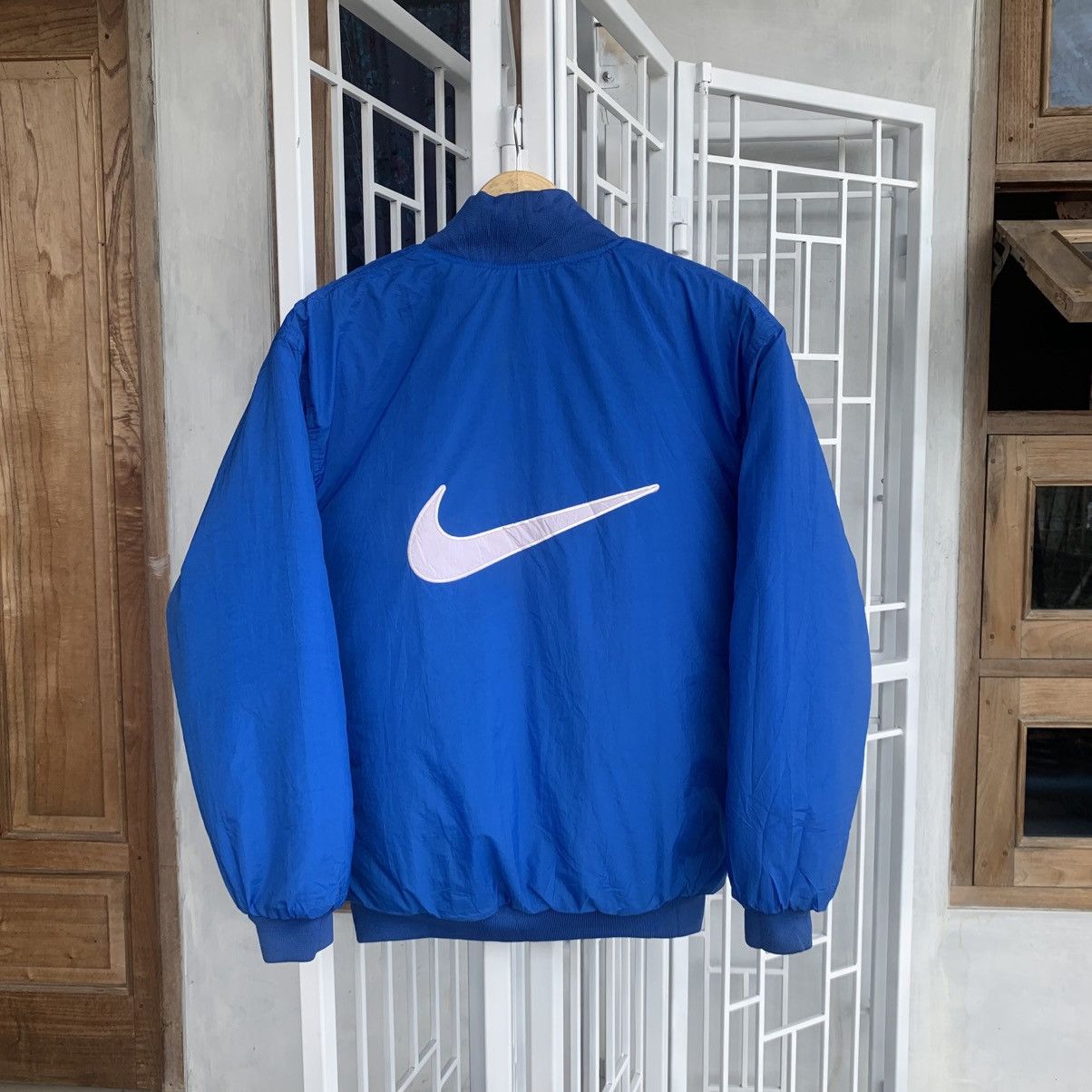 Nike Vintage Nike Big Swoosh Streetwear 90’s Size US L / EU 52-54 / 3 - 1 Thumbnail