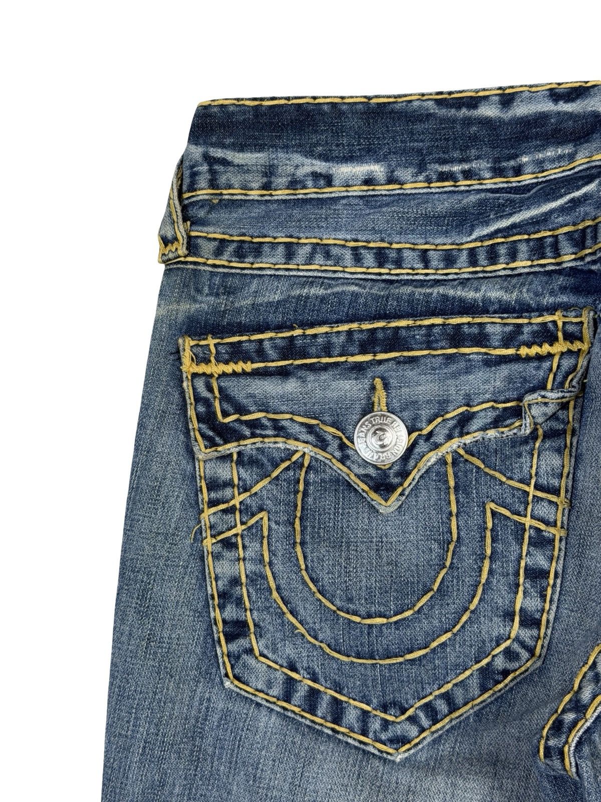 True Religion True religion Billy Super T yellow thread Size US 30 / EU 46 - 17 Thumbnail