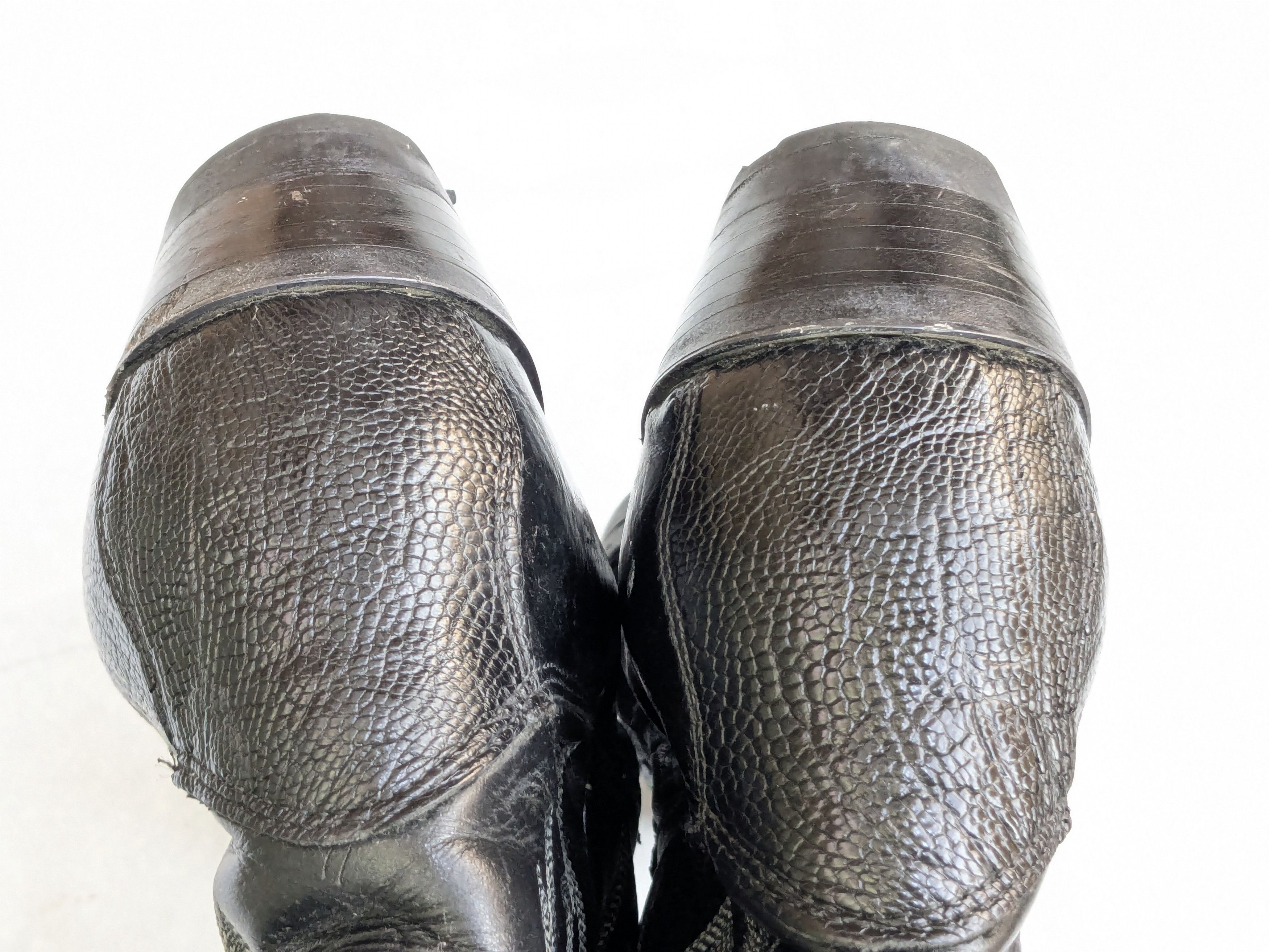 Justin Boots Justin Cowboy Boots Ostrich Leather Black 9.5 D USA Size US 9.5 / EU 42-43 - 9 Thumbnail