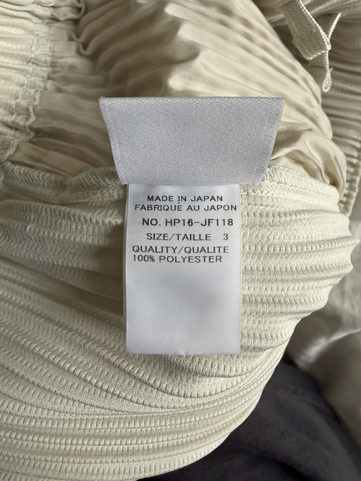 Homme Plisse Issey Miyake Homme Plisse White Tapered Pants Size 3 Size US 30 / EU 46 - 4 Thumbnail