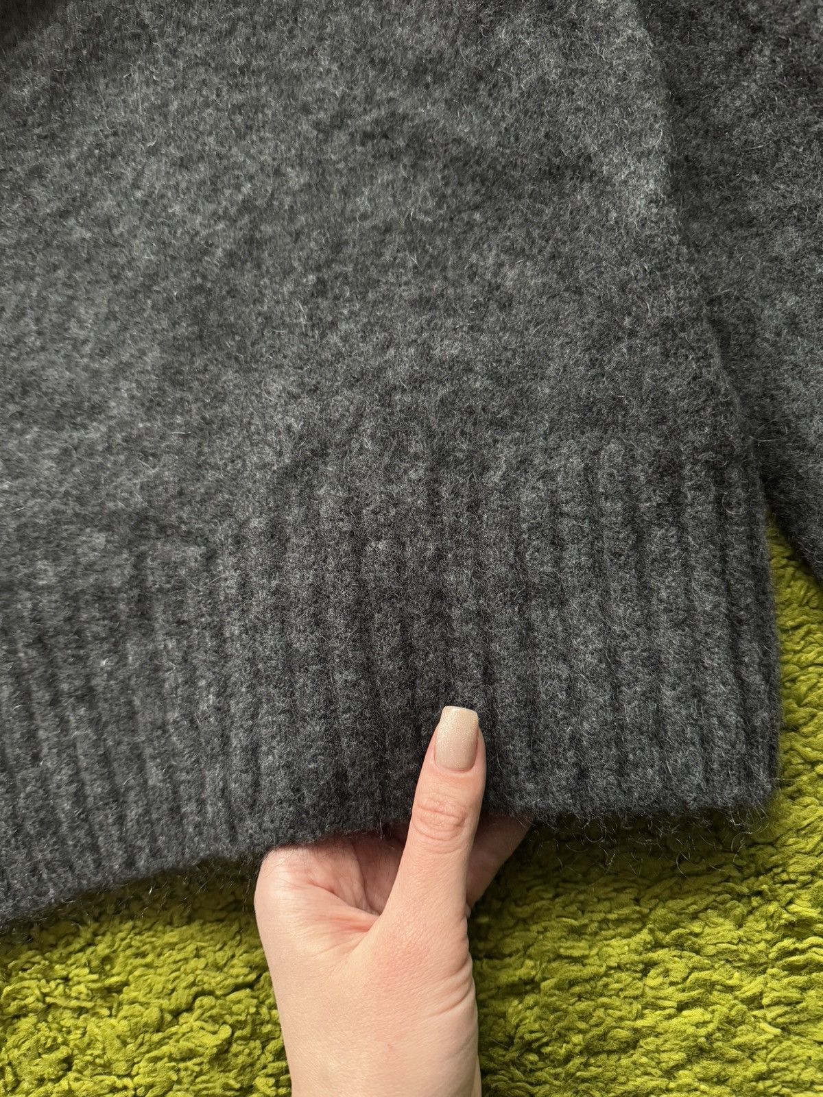 Acne Studios Acne Studios mohair + wool blend turtleneck sweater Size M / US 6-8 / IT 42-44 - 4 Thumbnail