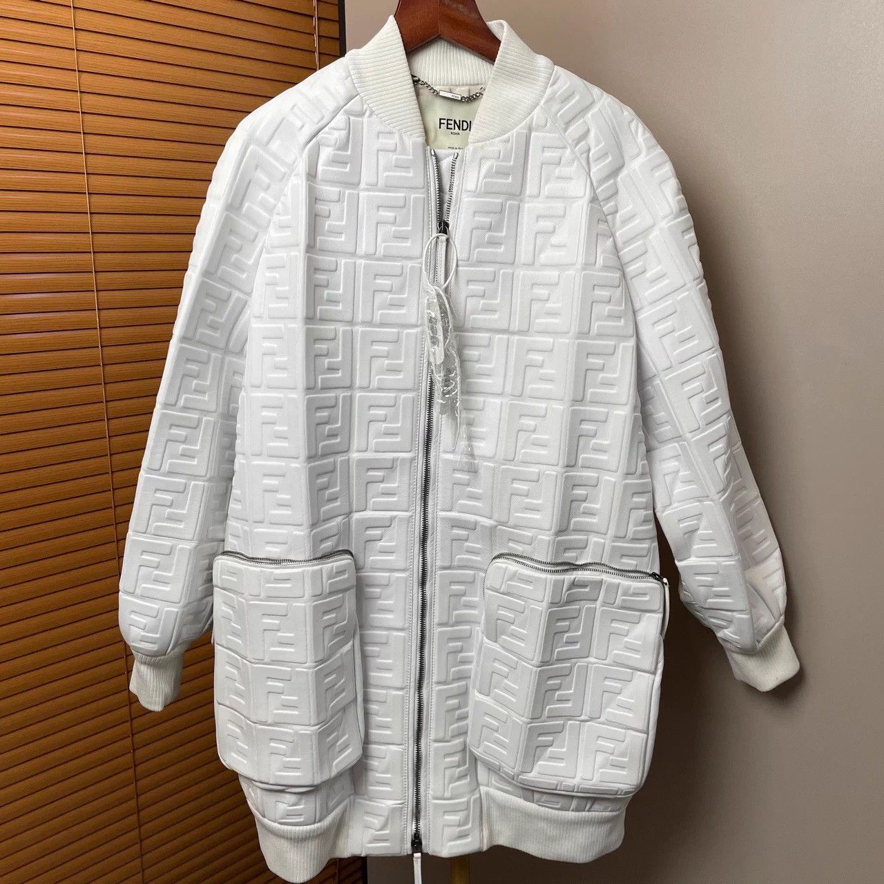 Fendi FENDI White Embossed FF Zip Jacket 36 Size XS / US 0-2 / IT 36-38 - 1 Thumbnail