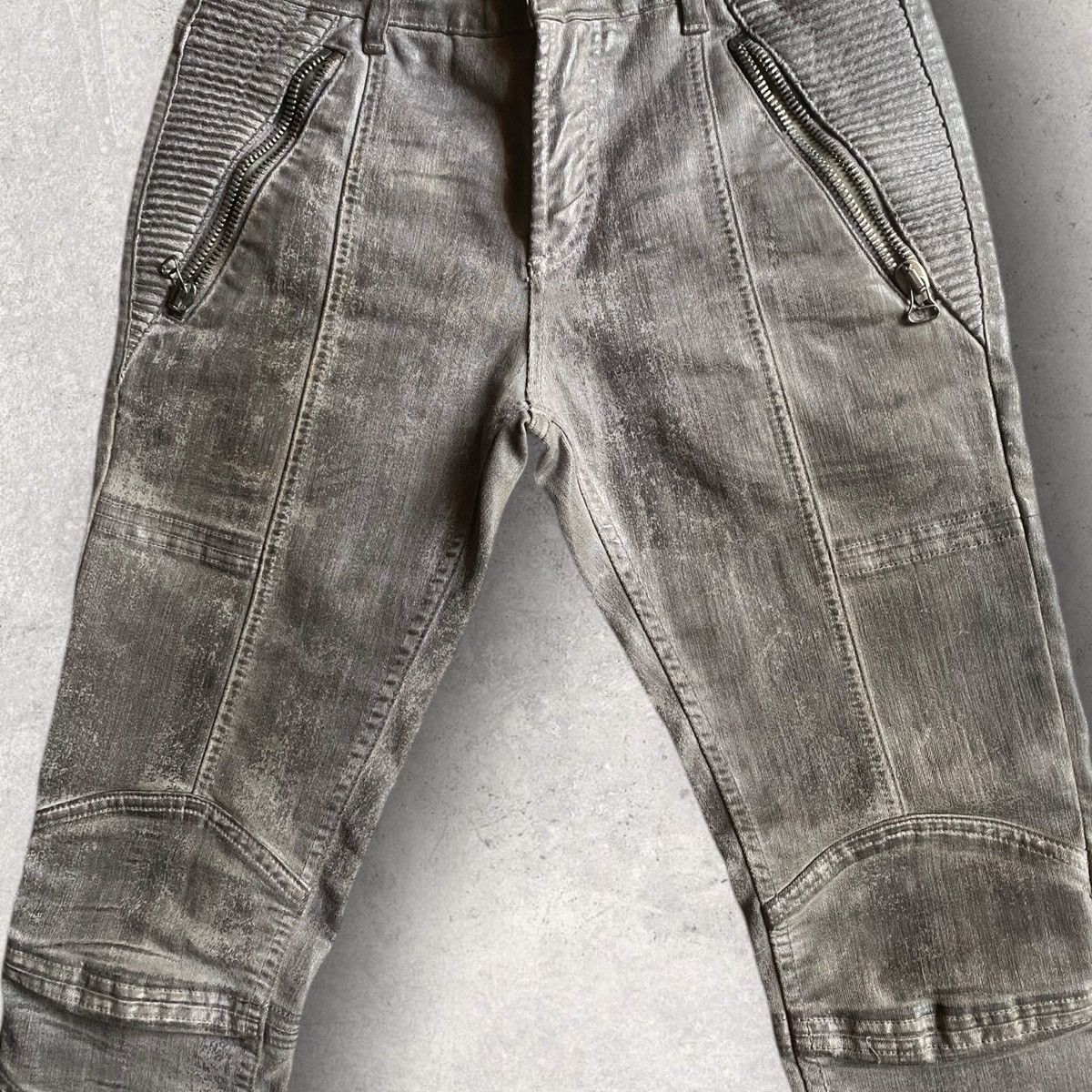 Balmain AW12 Balmain Grey Wax Biker Jeans Size US 29 - 2 Thumbnail