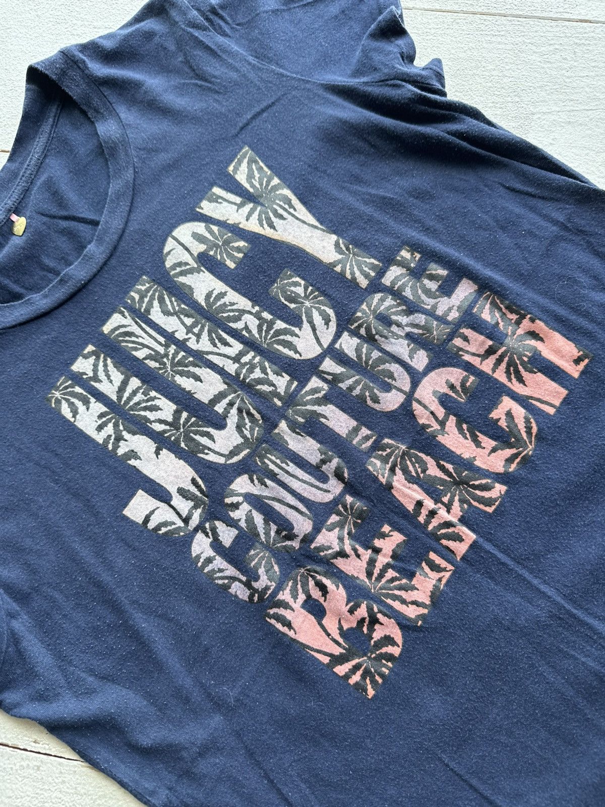 Juicy Couture 🚨Y2K JUICY COUTURE BEACH BIG LOGO TEE WOMEN AVANT GARDE Size L / US 10 / IT 46 - 6 Thumbnail
