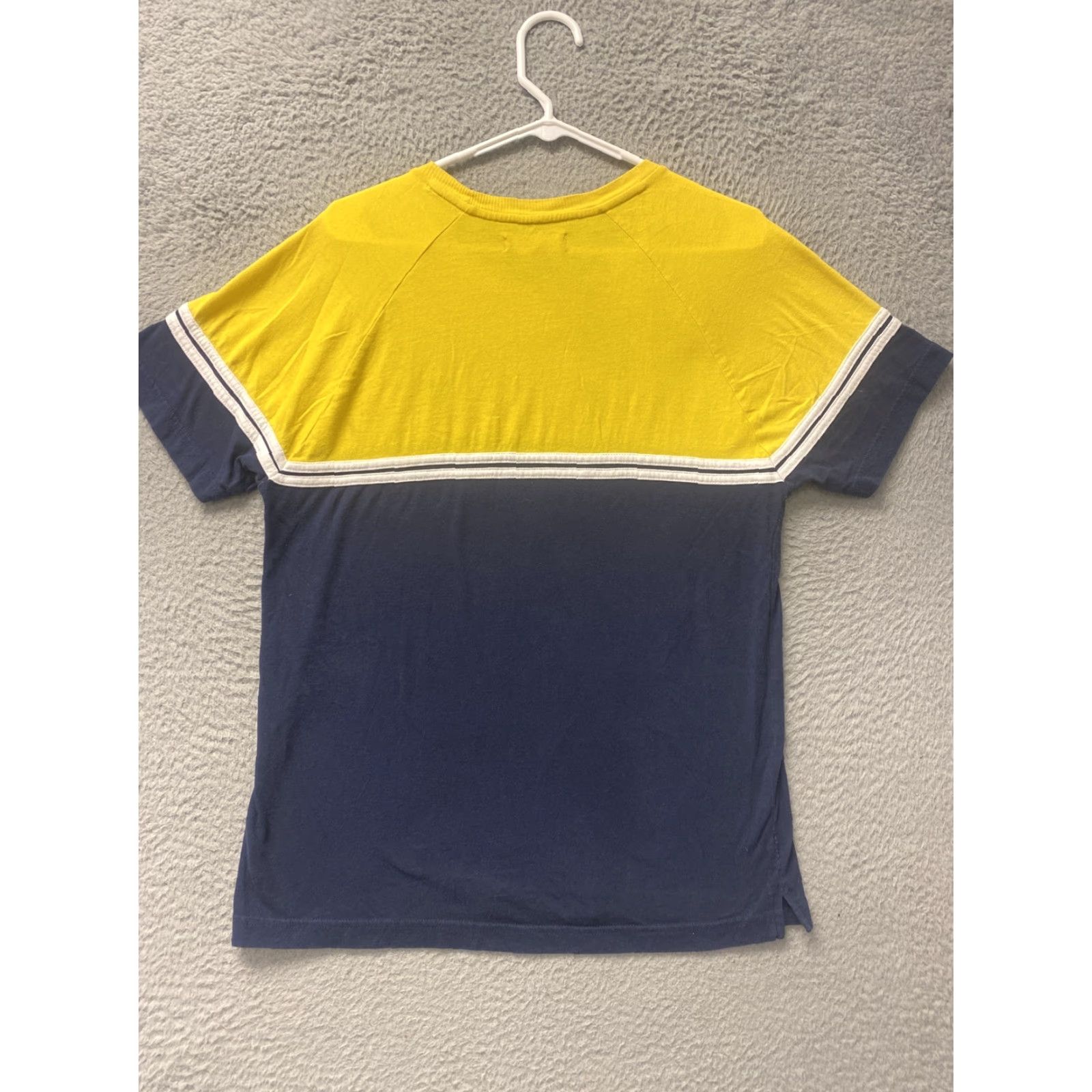 Guess GUESS Shirt Adult yellow Navy Blue Casual Logo Modern Fit Mens M 102-28 Size US M / EU 48-50 / 2 - 6 Thumbnail