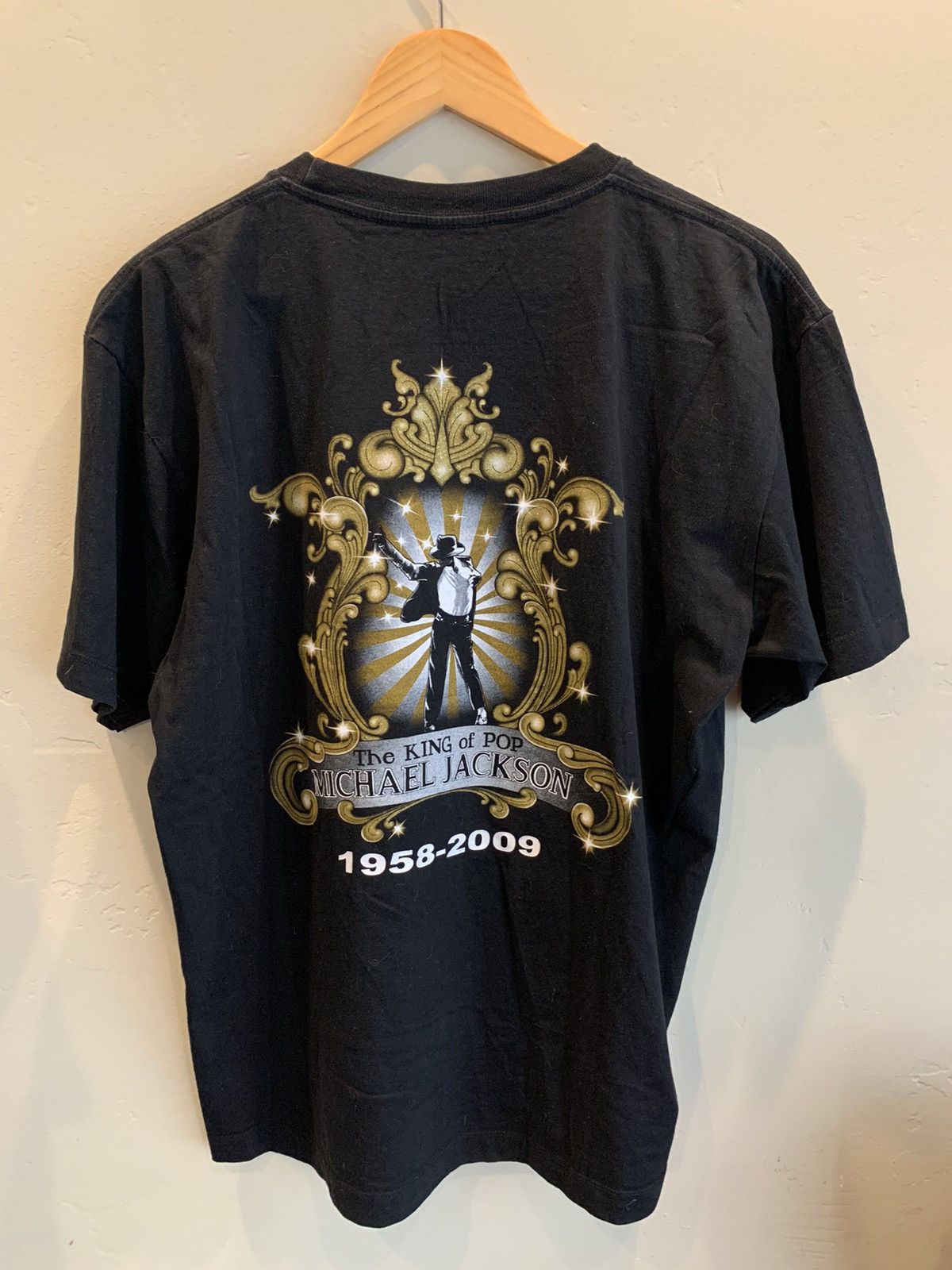 Band Tees × Michael Jackson *RARE* 2009 Michael Jackson Memorial Tribute Rap Tee T-Shirt Size US L / EU 52-54 / 3 - 2 Thumbnail