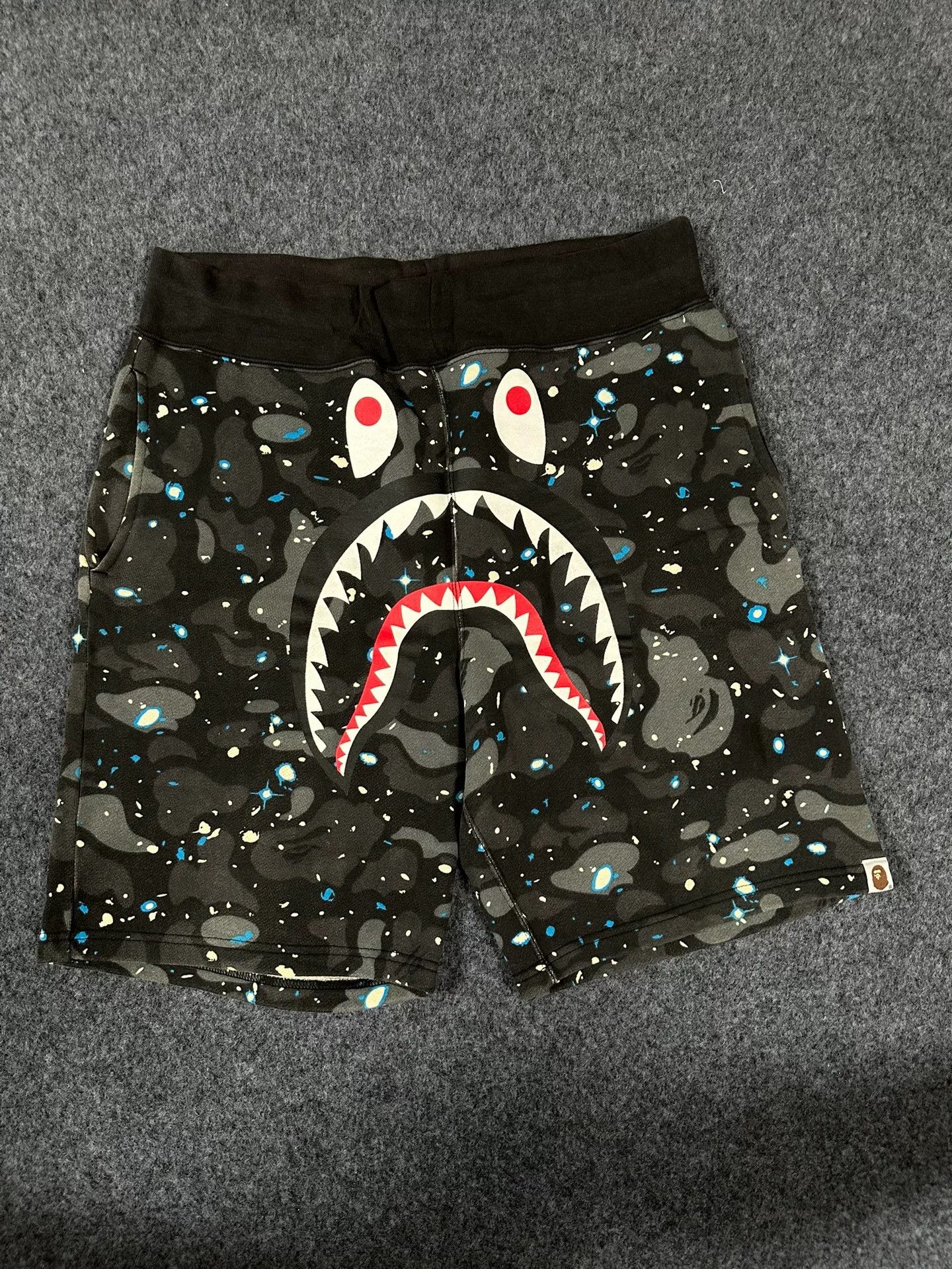 Bape Bape Multi Shark Shorts Designer Size US 34 / EU 50 - 1 Thumbnail