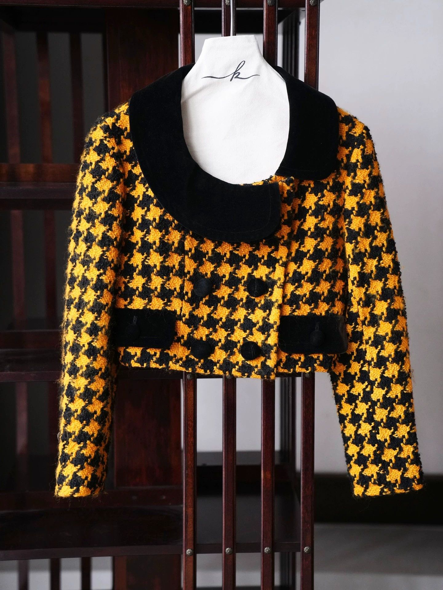 Moschino MOSCHINO VINTAGE HOUNDSTOOTH WOOL VELVET SHORT BLAZER S/M Size S / US 4 / IT 40 - 2 Thumbnail