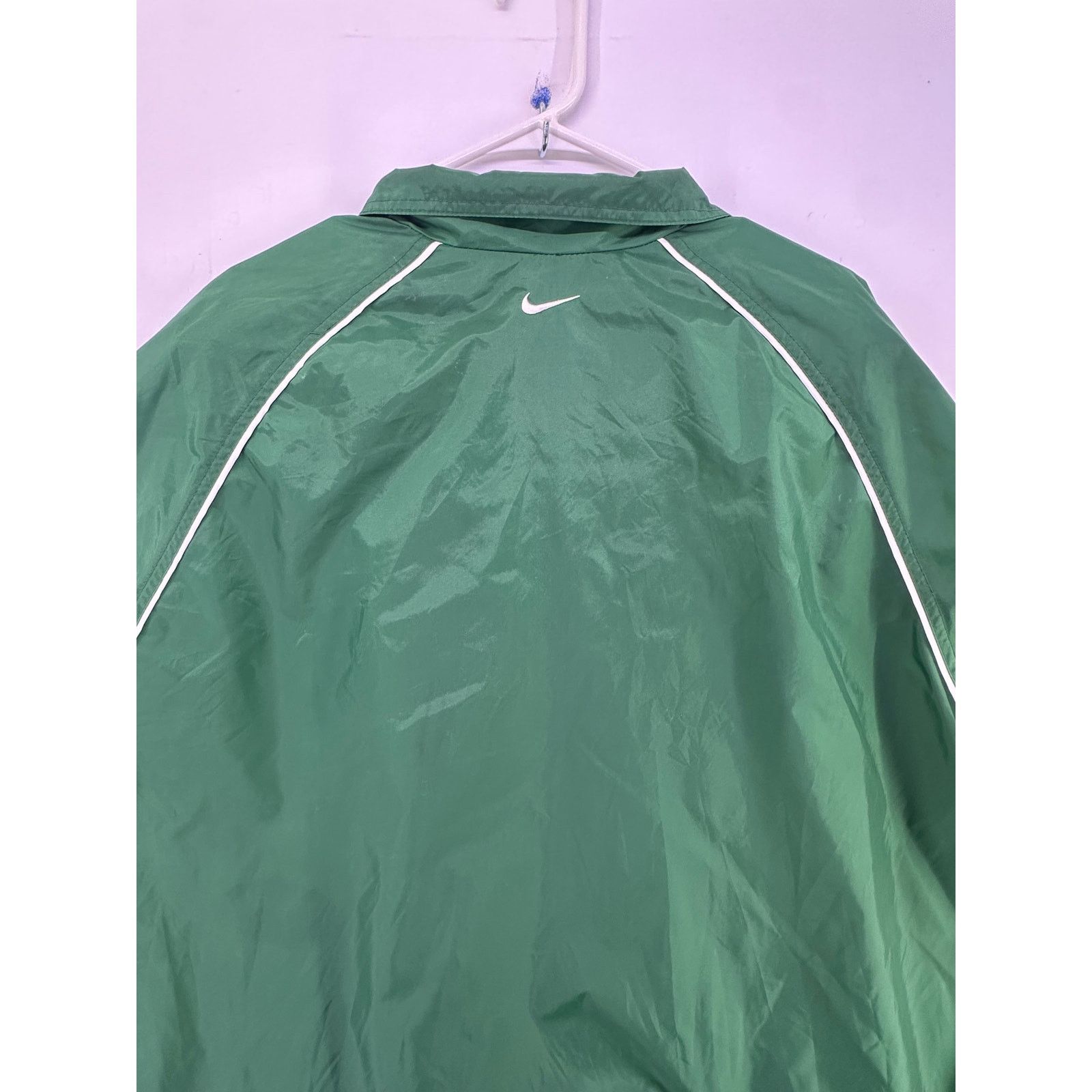 Nike Vintage Nike Green Windbreaker Full Zip up Jacket Size XL Size US XL / EU 56 / 4 - 11 Thumbnail