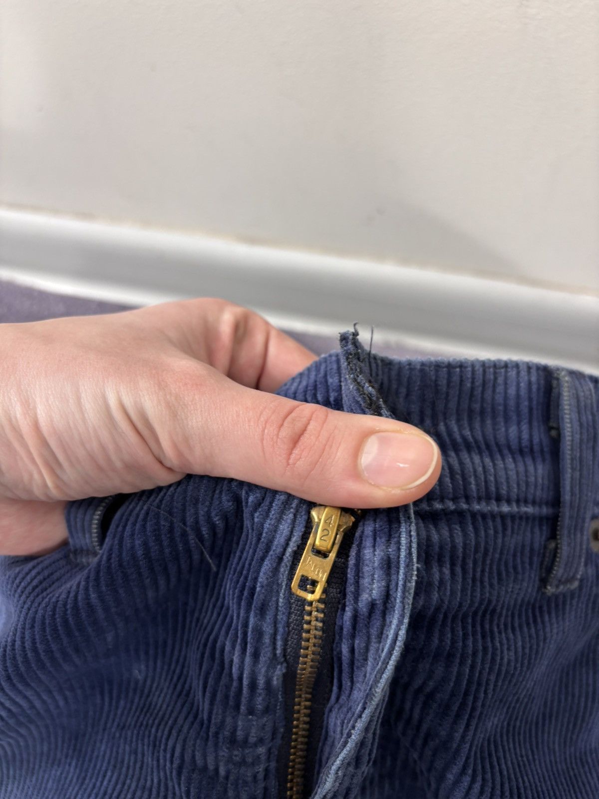 Levi's Vintage 1970s Levi’s 527 Navy Blue Corduroy Pants Size US 36 / EU 52 - 9 Thumbnail
