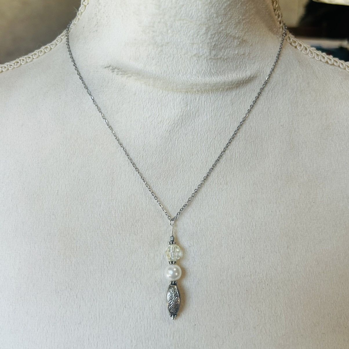 Handmade Handcrafted elegant pearl aurora borealis crystal set Size ONE SIZE - 5 Thumbnail