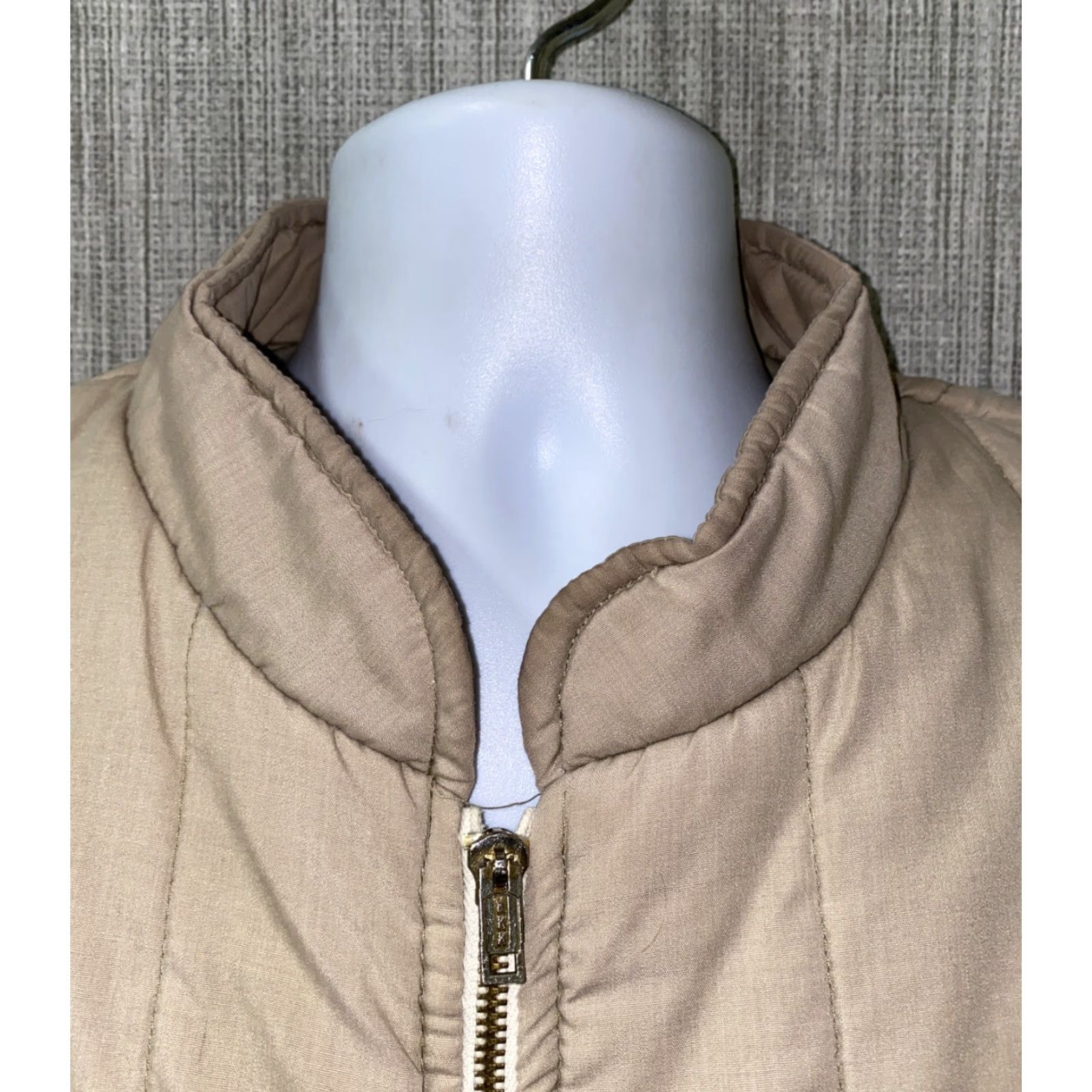 Vintage VINTAGE Monterey Bay Clothing Company Mens Beige Cotton Full Zip Vest Size L Size US L / EU 52-54 / 3 - 3 Thumbnail