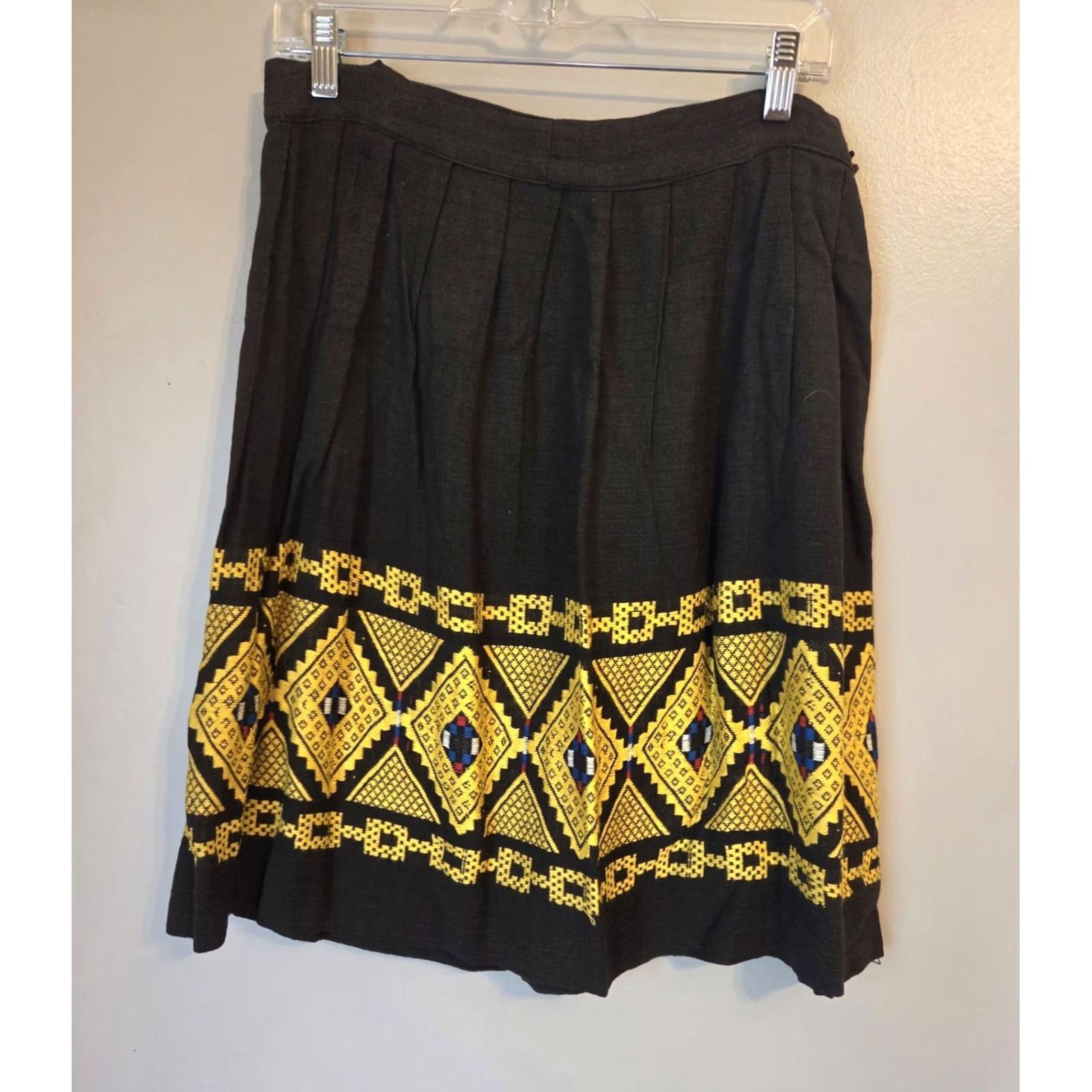 Vintage VINTAGE 60s Black Embroidered Handmade Mexican Mini Skirt L Womens/Hips Look 1960s Decade Skirt Black Embroidered Mexican Mini Skirt L Mens? Size 36" / US 14 / IT 50 - 2 Thumbnail
