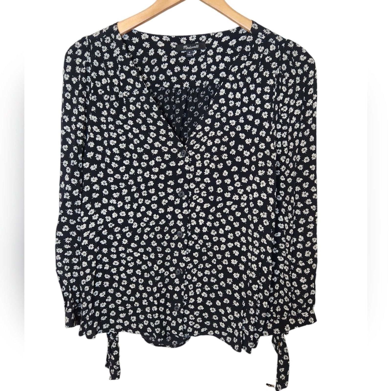 Madewell Madewell Tie Sleeve Button Down V Neck Viscose Top Medium Size M / US 6-8 / IT 42-44 - 1 Thumbnail