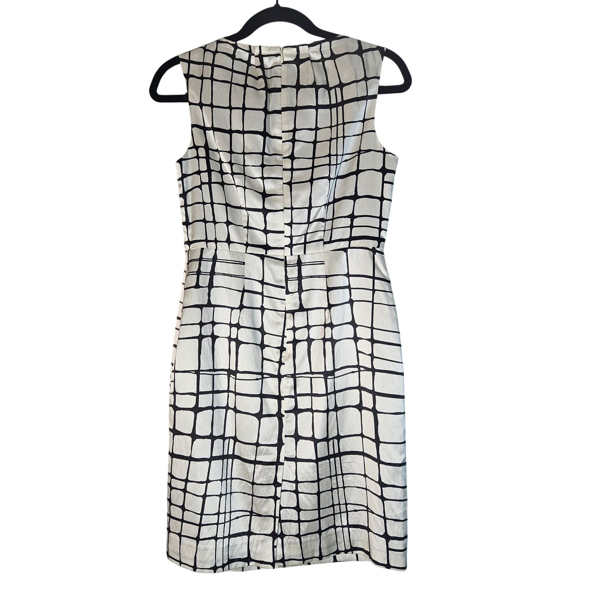 Banana Republic Banana Republic Silk Sheath Dress Size 4P Pleated Neck Caree Size S / US 4 / IT 40 - 3 Thumbnail