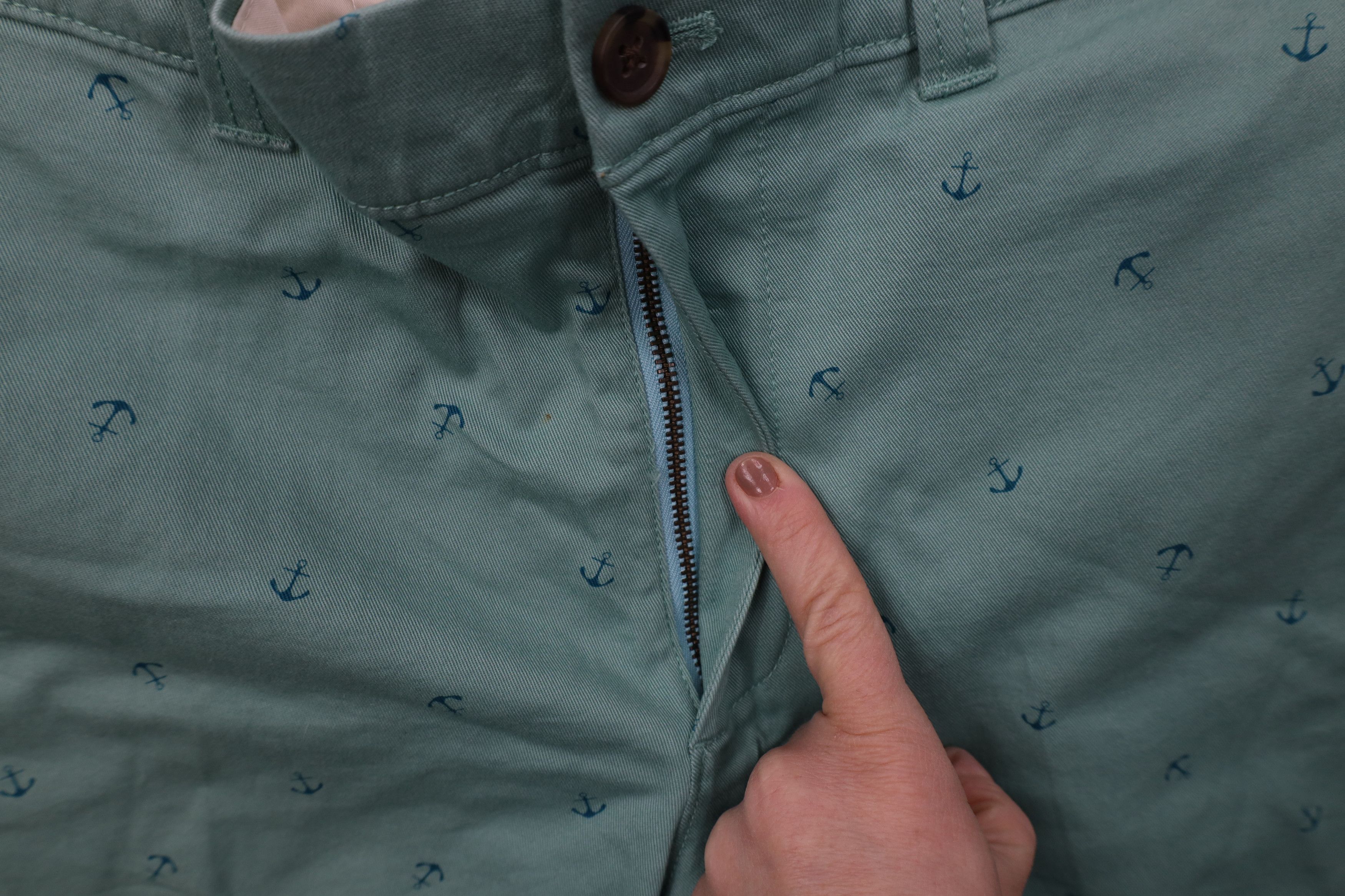 J.Crew J Crew Nautical Boat Anchor All Over Print Chino Shorts Teal Size US 33 - 5 Thumbnail