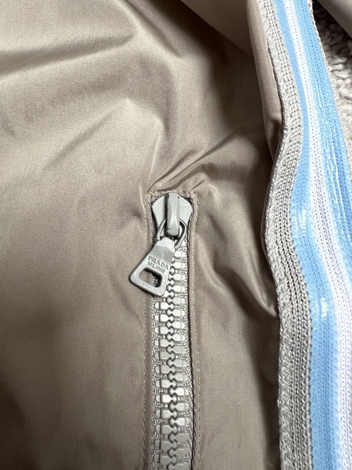 Prada Vintage Prada Linea Rossa Nylon Jacket – Size IT 42 (UK 10) Size M / US 6-8 / IT 42-44 - 4 Thumbnail