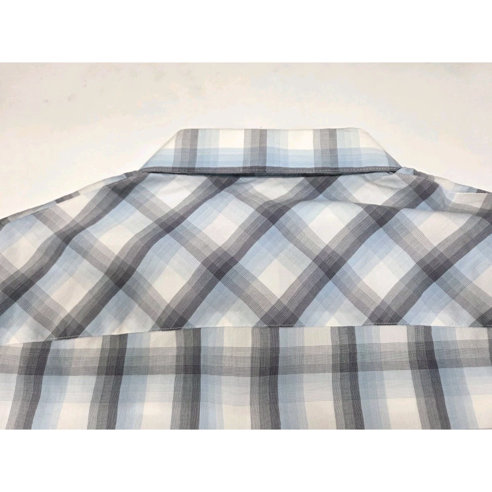 TravisMathew Travis Mathew Men's Short Sleeve Button-Up Blue/Grey Plaid Shirt L Size US L / EU 52-54 / 3 - 6 Thumbnail