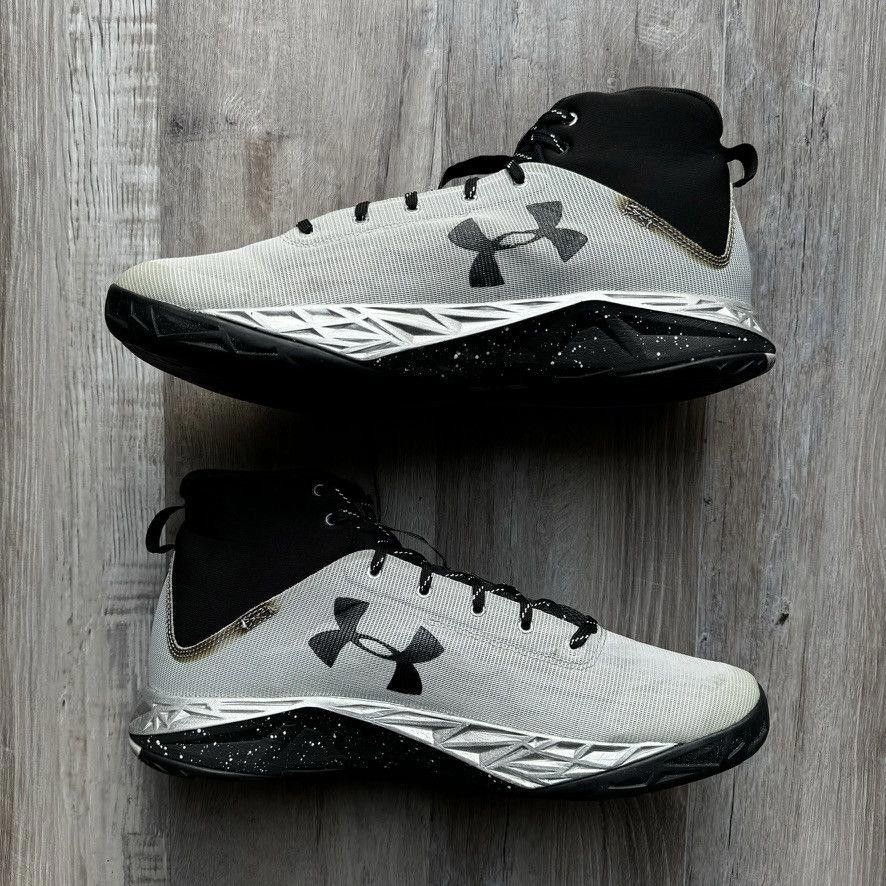 Under Armour UNDER ARMOUR • Fire Shot "Metallic Silver" (11.5M) Size US 11.5 / EU 44-45 - 3 Thumbnail