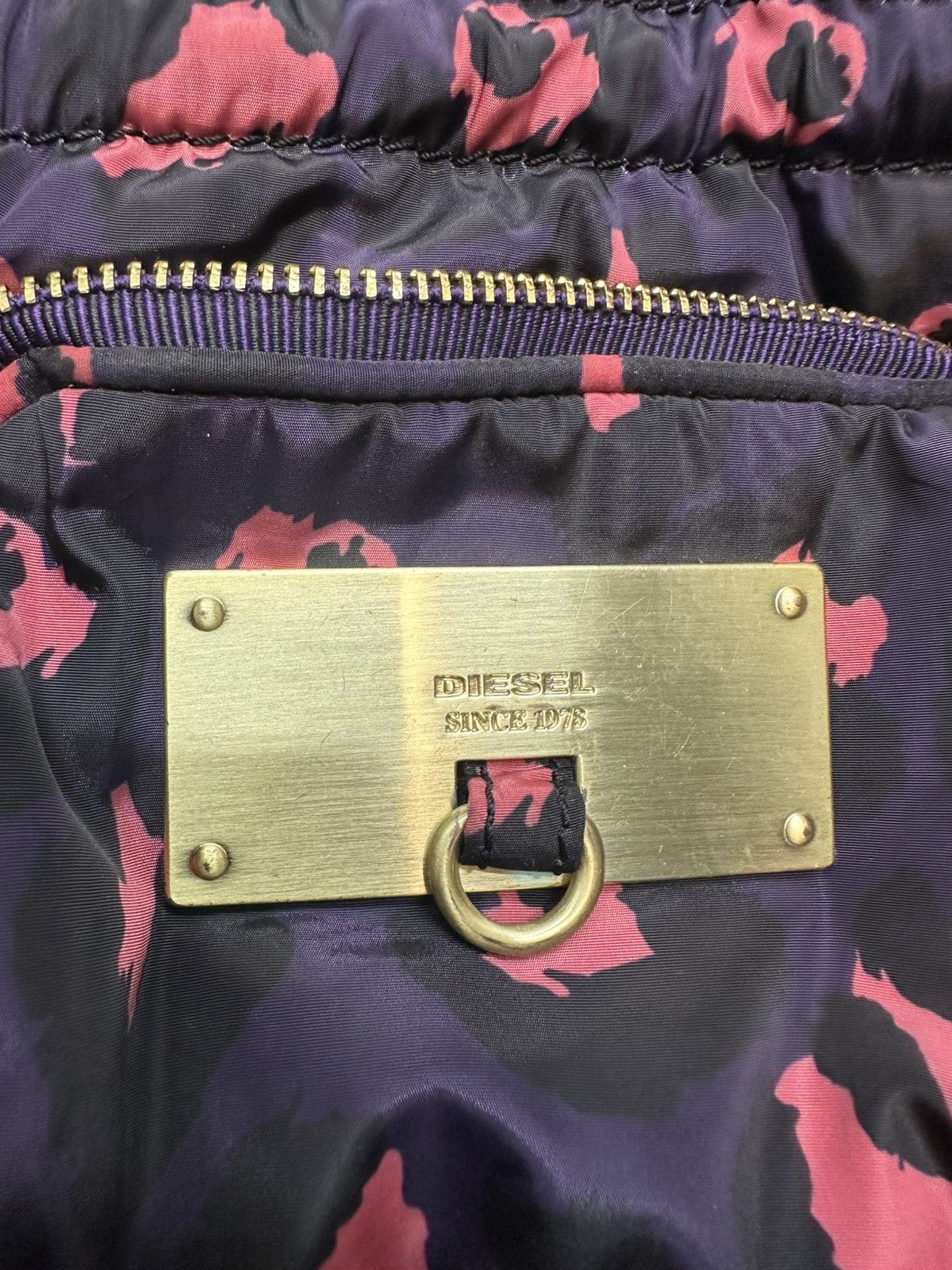 Diesel Authentic Diesel handbag shoulder bag all over pattern gold Size ONE SIZE - 2 Thumbnail