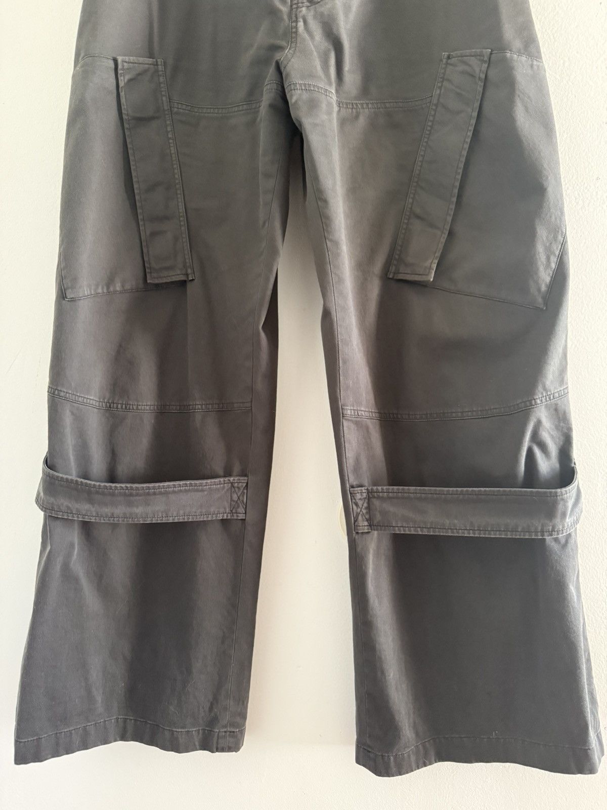Acne Studios Acne Studios Chevron 6 Pocket Cargo Pants Washed Anthracite Size US 34 / EU 50 - 14 Thumbnail