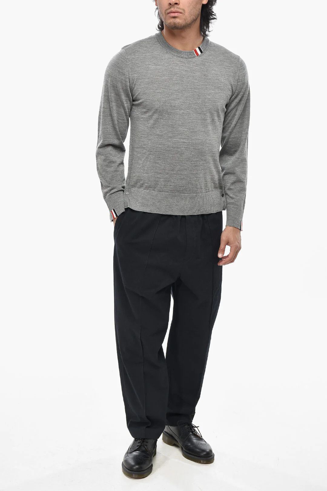 Thom Browne og1mm0426 Relaxed-Fit Virgin Wool Crewneck Sweater in Grey Size US S / EU 44-46 / 1 - 4 Thumbnail