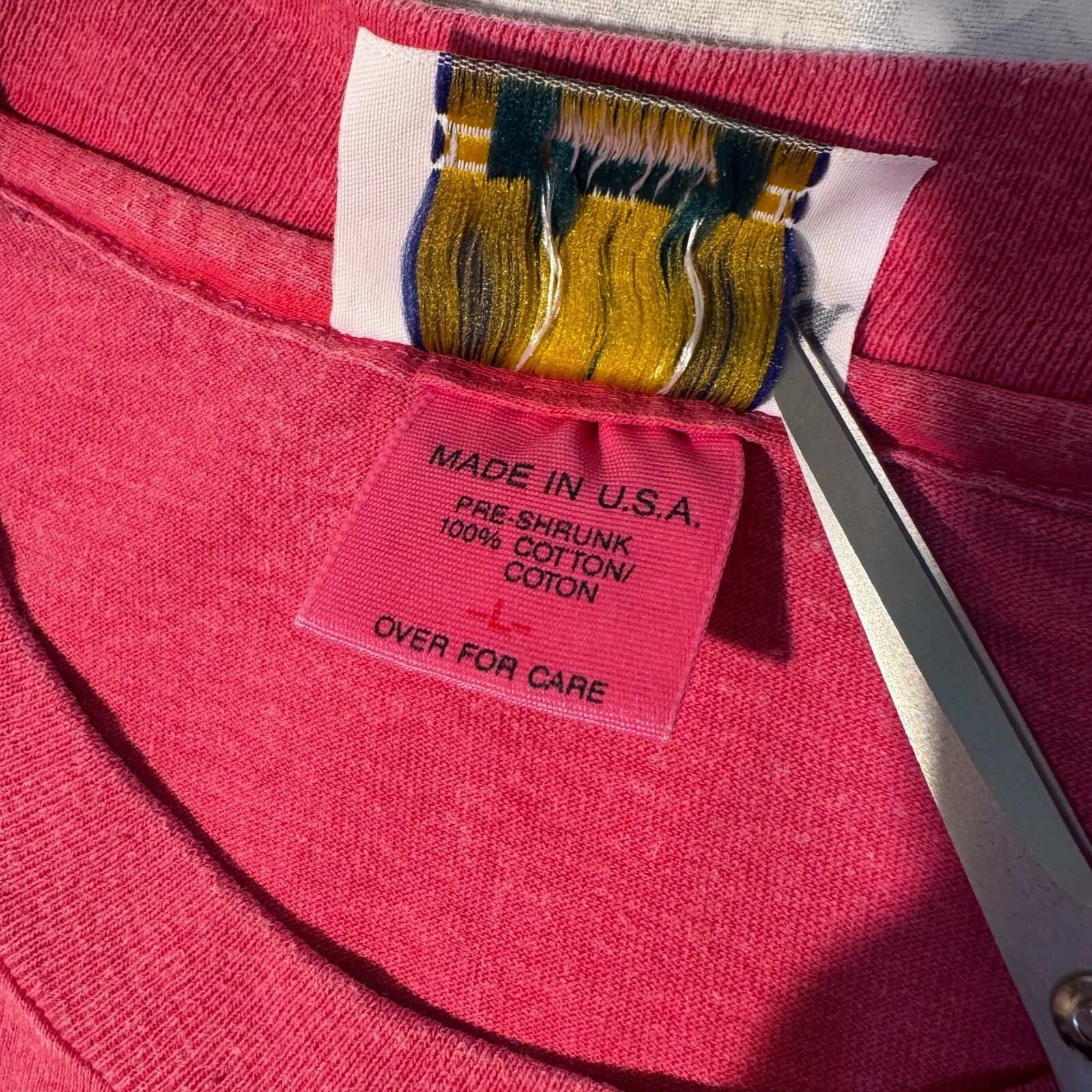 Other Vintage 90s Somers Mt. Hood Oregon Pink Single Stitch Tshirt Size US L / EU 52-54 / 3 - 5 Thumbnail