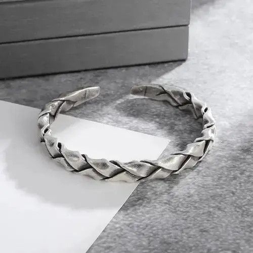 Jewelry Knot Open Bracelet Size ONE SIZE - 1 Thumbnail