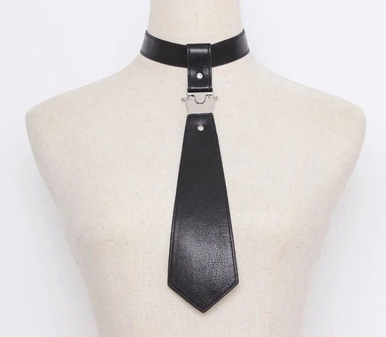 Japanese Brand × Leather Fashion faux leather tie aesthetic Size ONE SIZE - 1 Thumbnail