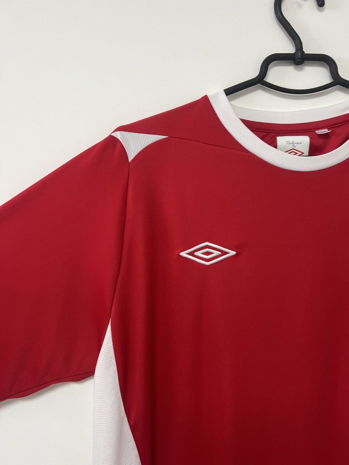 Umbro England Team Euro 2004/05 Jersey Umbro Football Shirt sz M Size US M / EU 48-50 / 2 - 4 Thumbnail