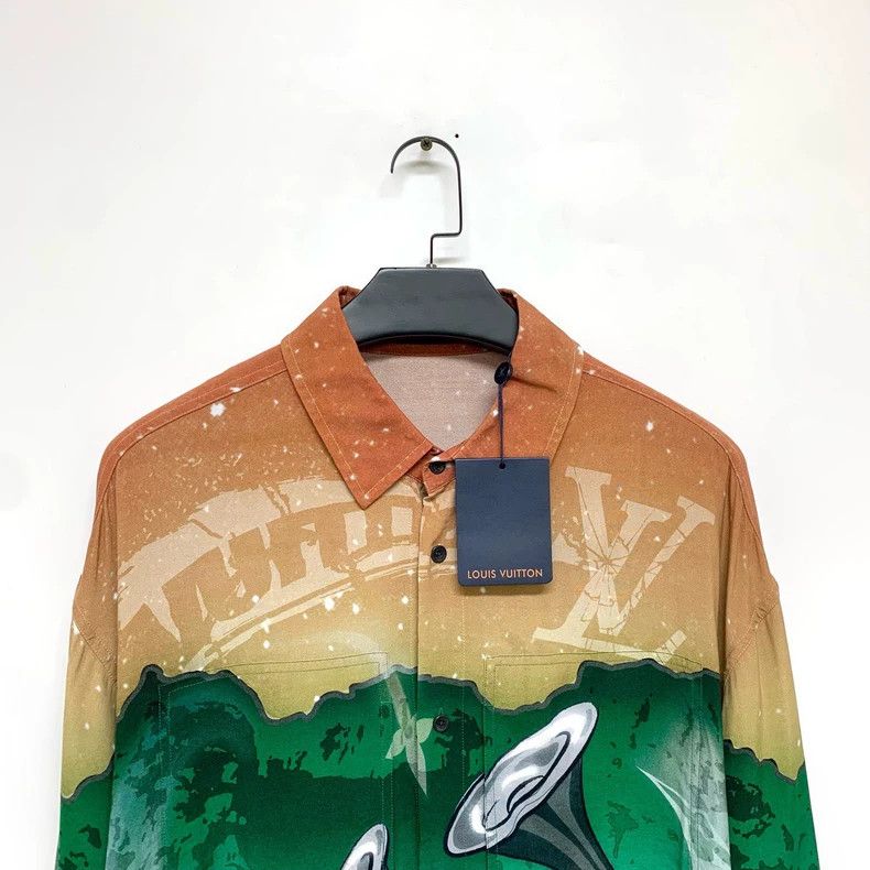 Louis Vuitton Louis Vuitton Alien Stereo Print Shirt Size US XL / EU 56 / 4 - 3 Thumbnail