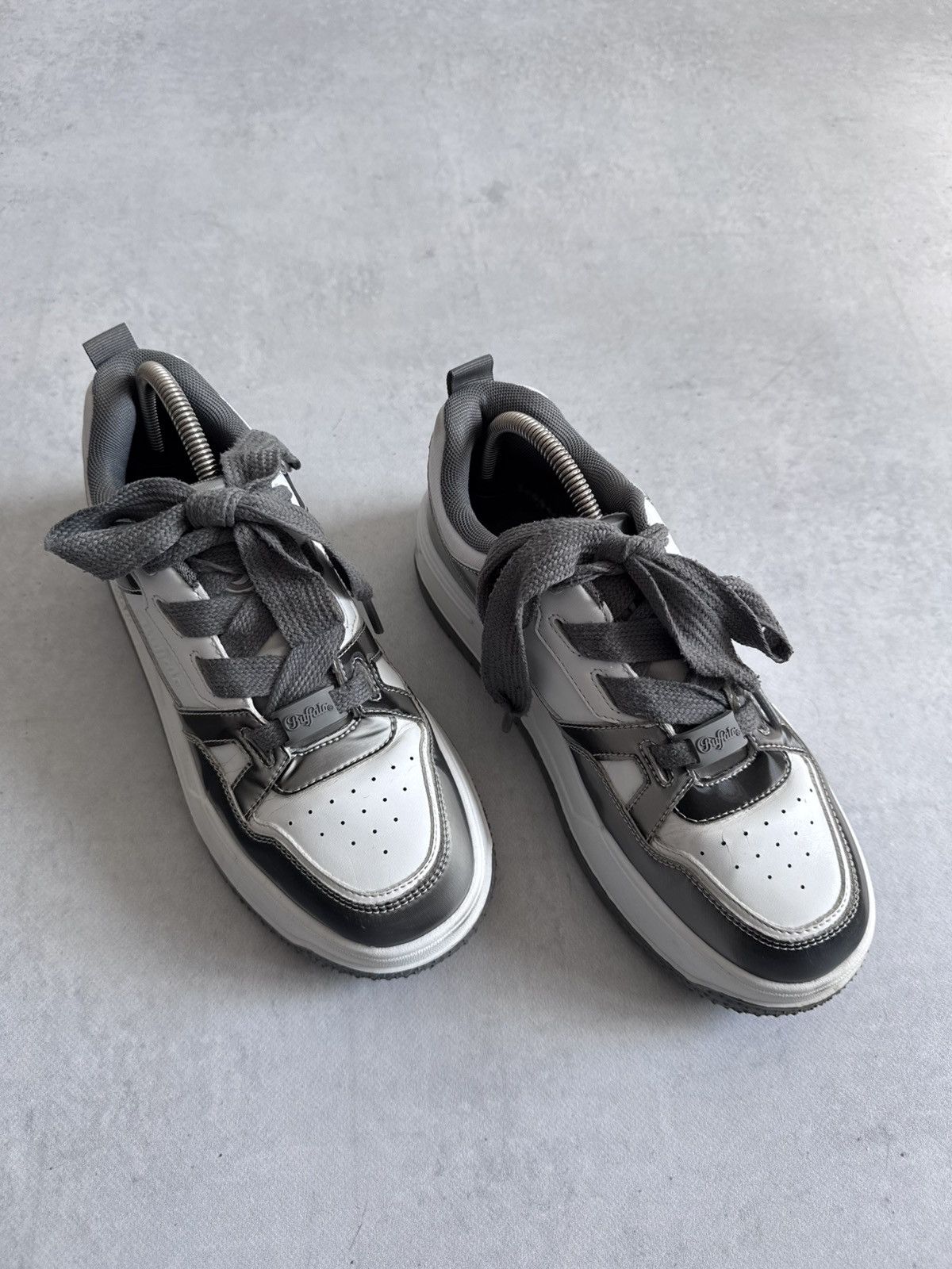 Buffalo London Buffalo London Platform Reflective Unisex Y2K Sneakers Size US 9 / IT 39 - 2 Thumbnail