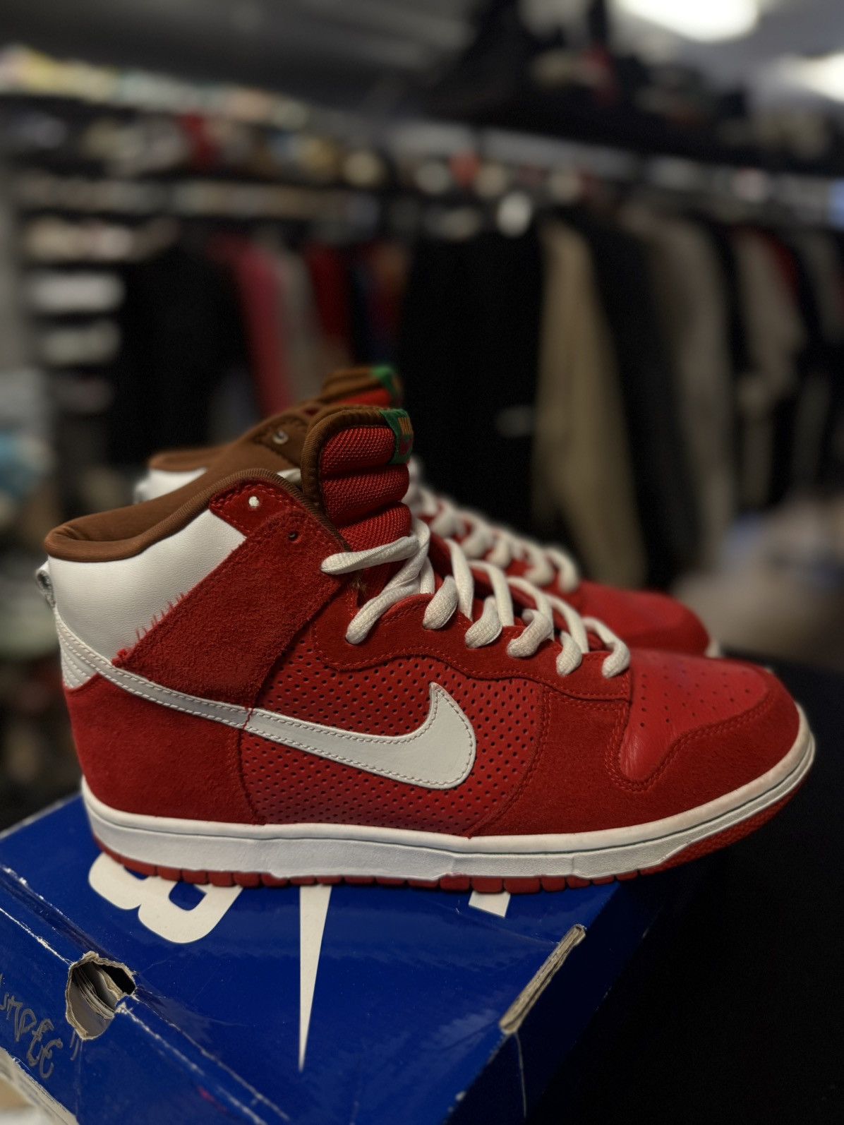 Nike 2008 Nike Dunk Pro SB High Big Gulp Sport Red - Size 11 Size US 11 / EU 44 - 11 Thumbnail