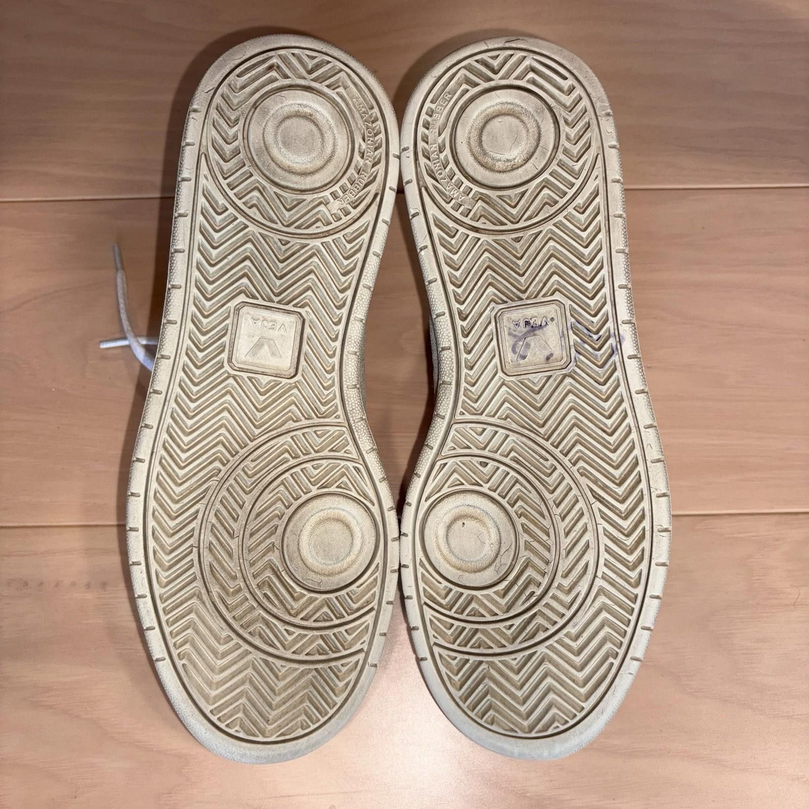 Veja Veja V-12 Women’s Size 9 White Sable Leather Sneakers Size US 9 / EU 42 - 8 Thumbnail
