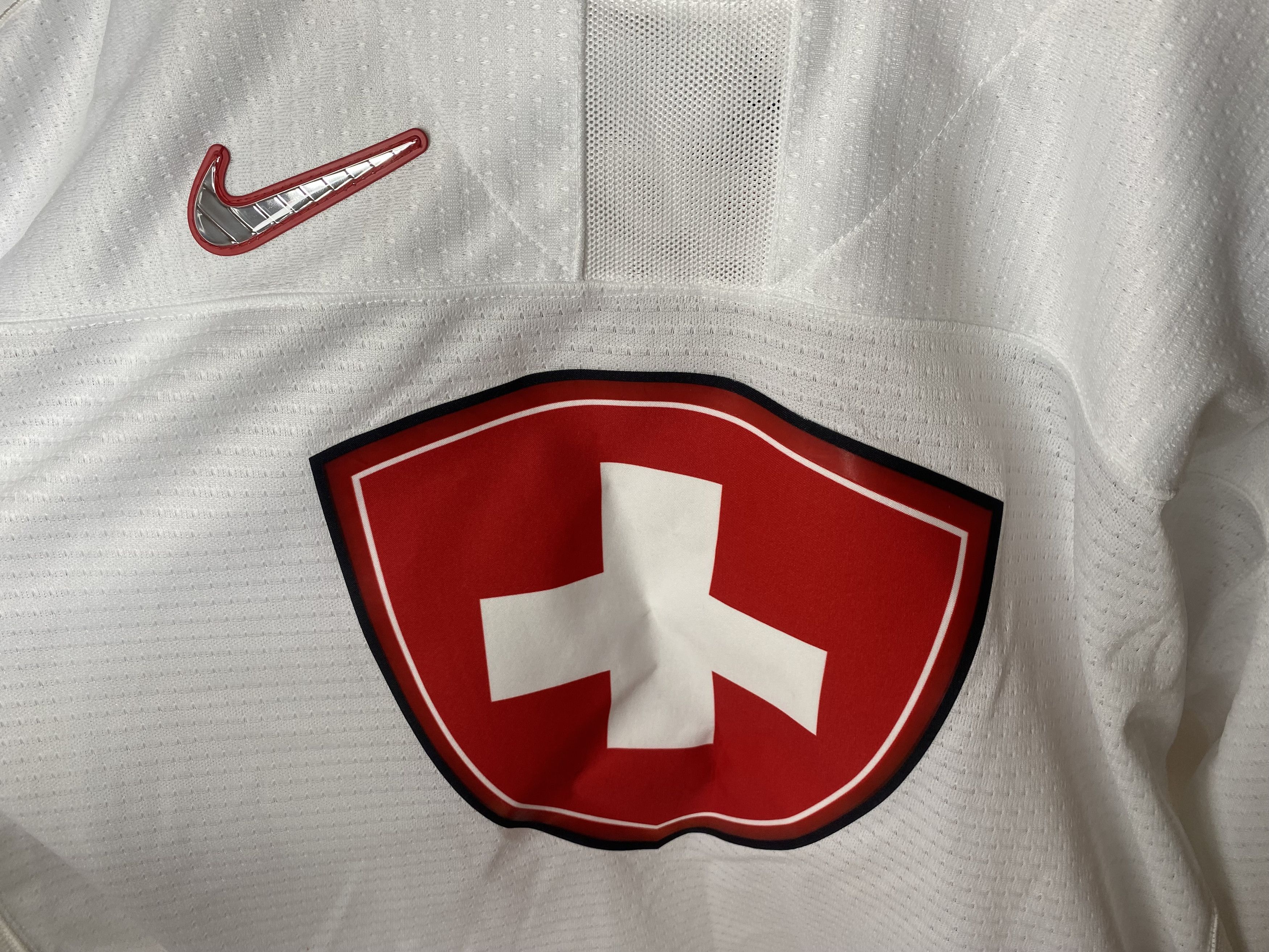 Nike #34 SWITZERLAND TEAM 2022 MATCH WORN ICE HOCKEY JERSEY SHIRT Size US L / EU 52-54 / 3 - 5 Thumbnail