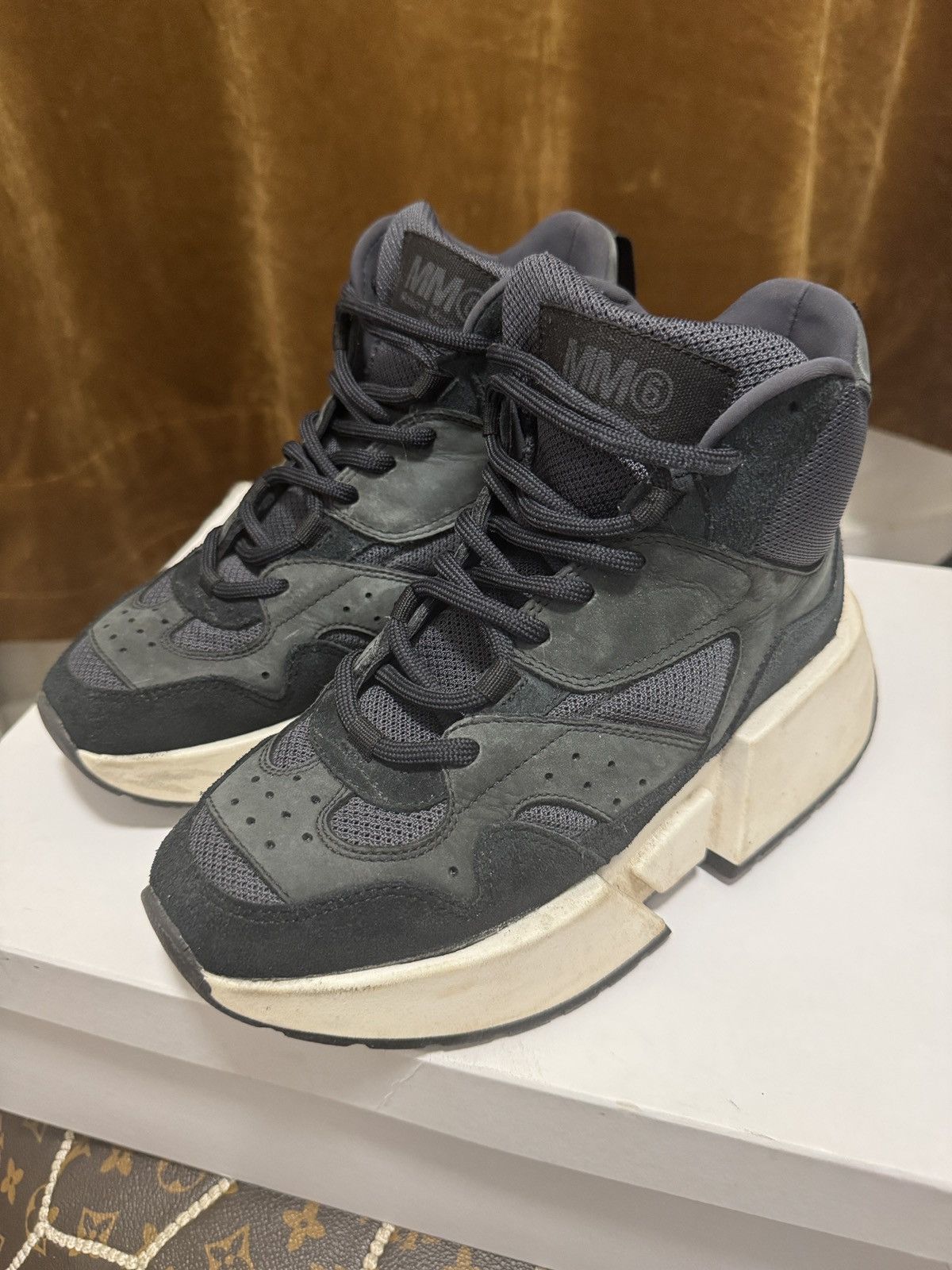 Maison Margiela Maison Margiela Chunky Trainer Size US 7 / IT 37 - 3 Thumbnail