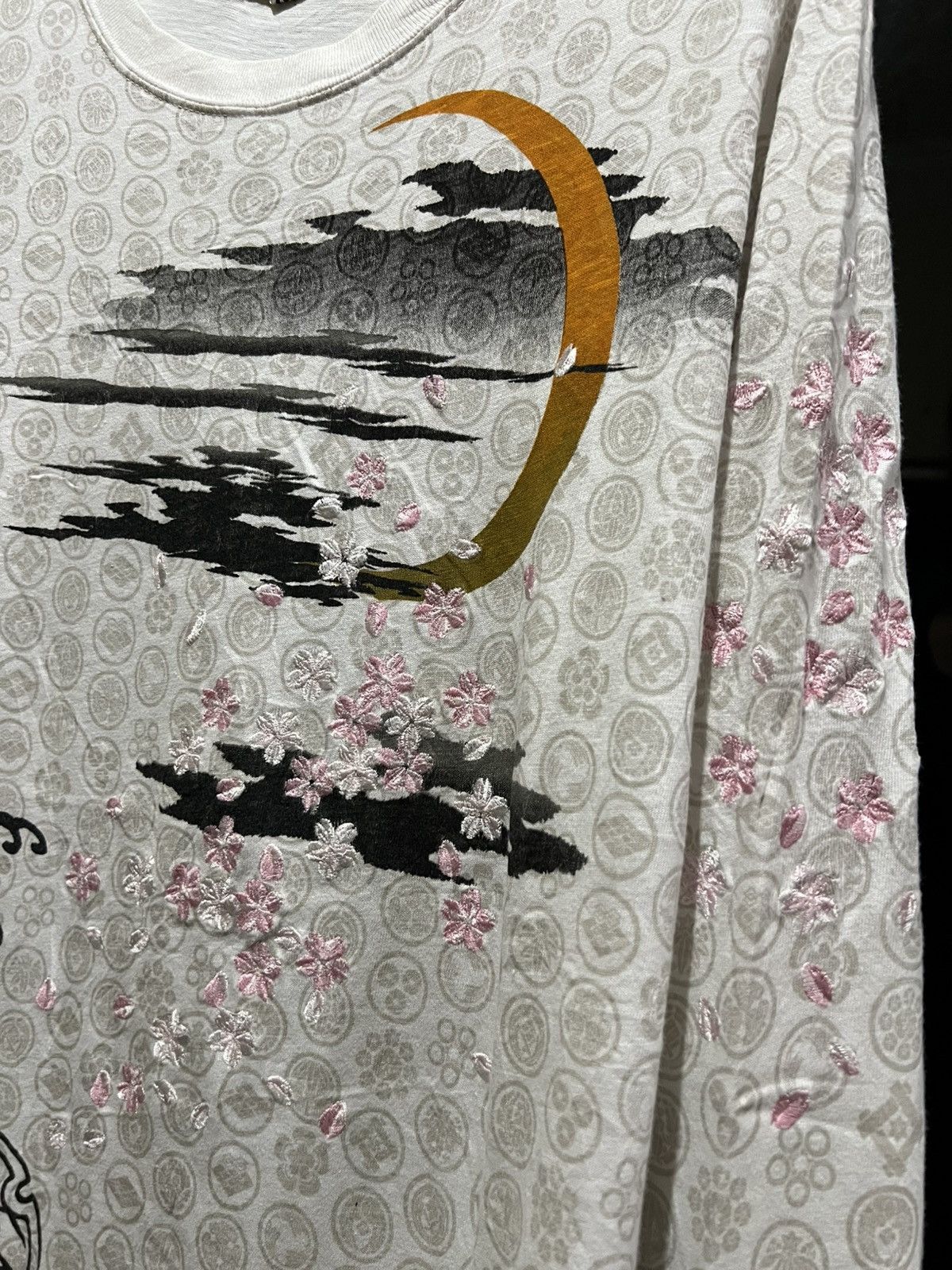 Japanese Brand Embroidery Cherry Blossom Skull Traditional Japanese Ls tee Size US M / EU 48-50 / 2 - 6 Thumbnail