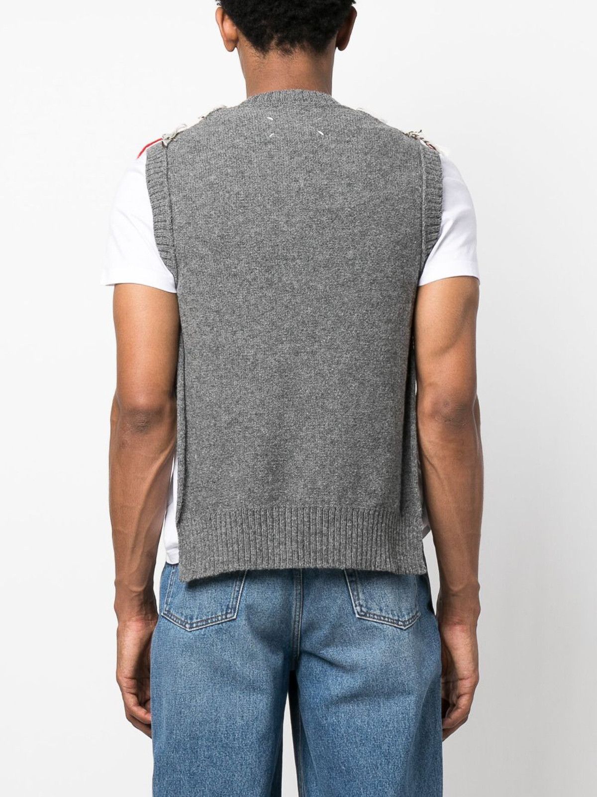 Maison Margiela o1y1124 V-Neck Sleeveless Sweater In Multicolor Size US M / EU 48-50 / 2 - 4 Thumbnail