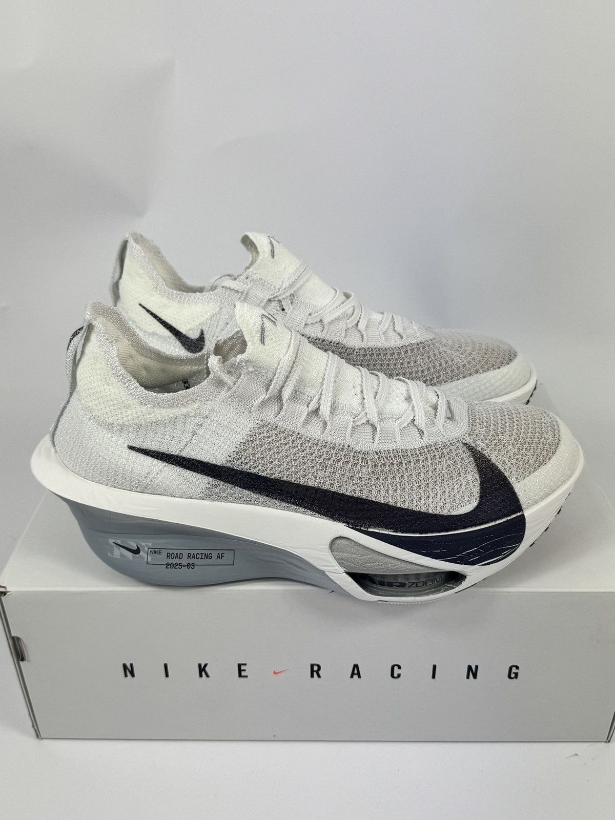 Nike AIR ZOOM ALPHAFLY SNEAKERS Size US 10 / EU 43 - 2 Thumbnail