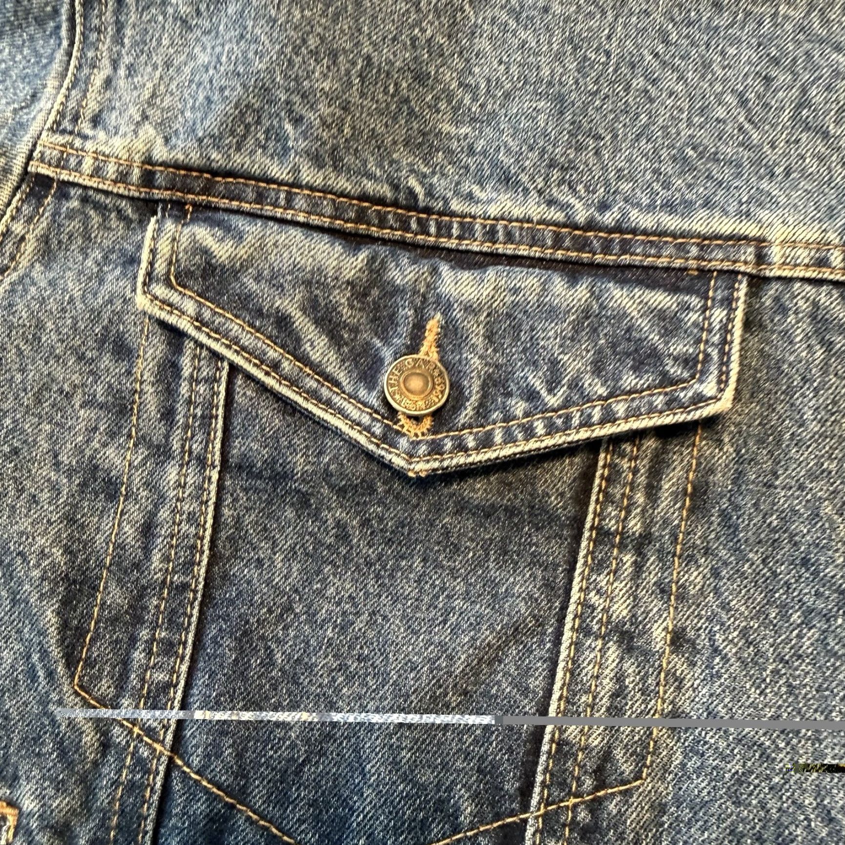 Gap VINTAGE GAP Jean Trucker Jacket Reversible RED Nylon & Blue Denim Large Size US 33 - 6 Thumbnail