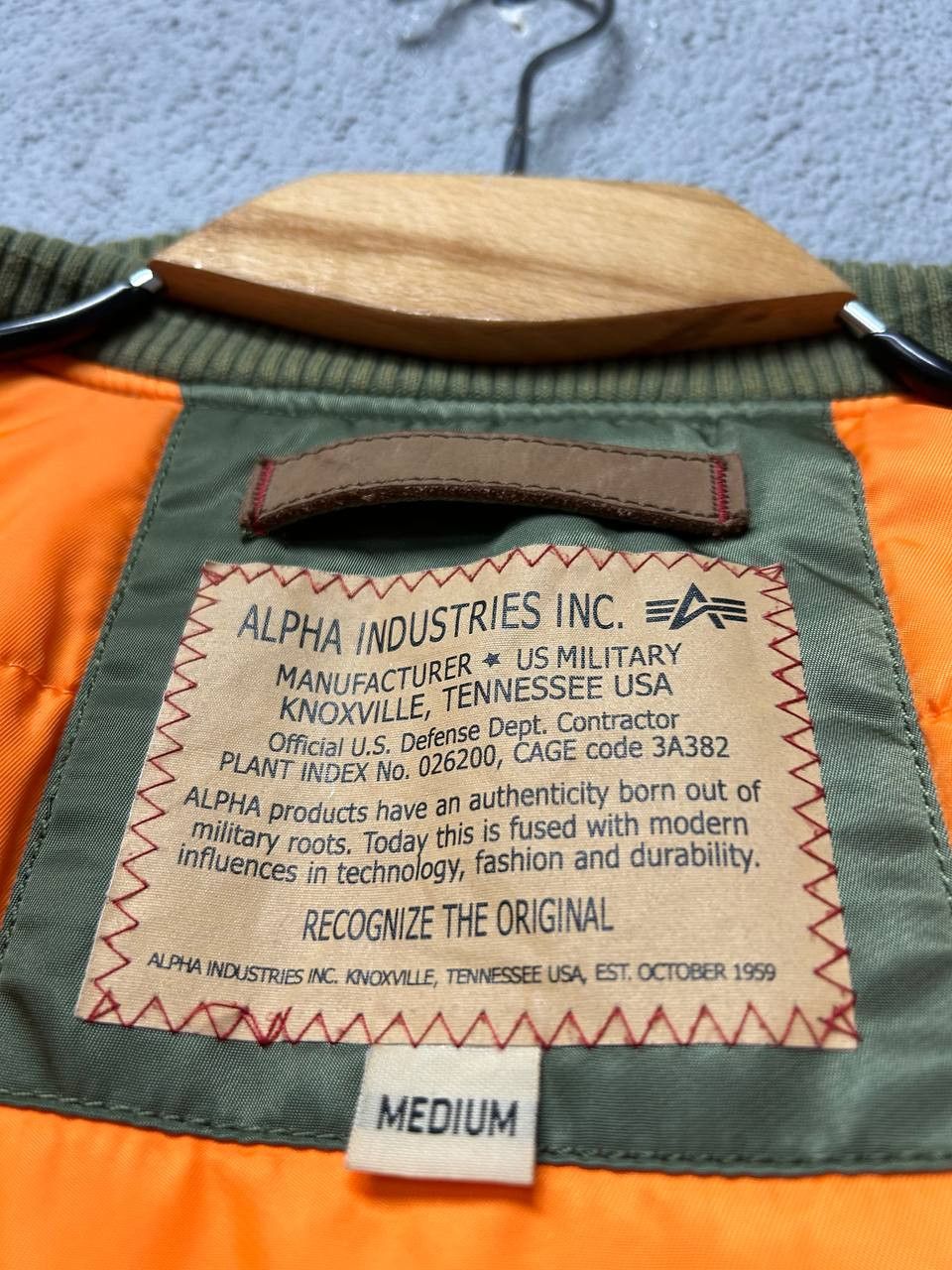 Alpha Industries Alpha Industries NASA mens bomber jacket size M Size US M / EU 48-50 / 2 - 12 Thumbnail