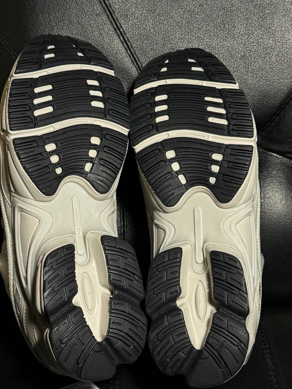 Adidas × Raf Simons Adidas Raf Simons Ozweego Cream Size US 11.5 / EU 44-45 - 10 Thumbnail