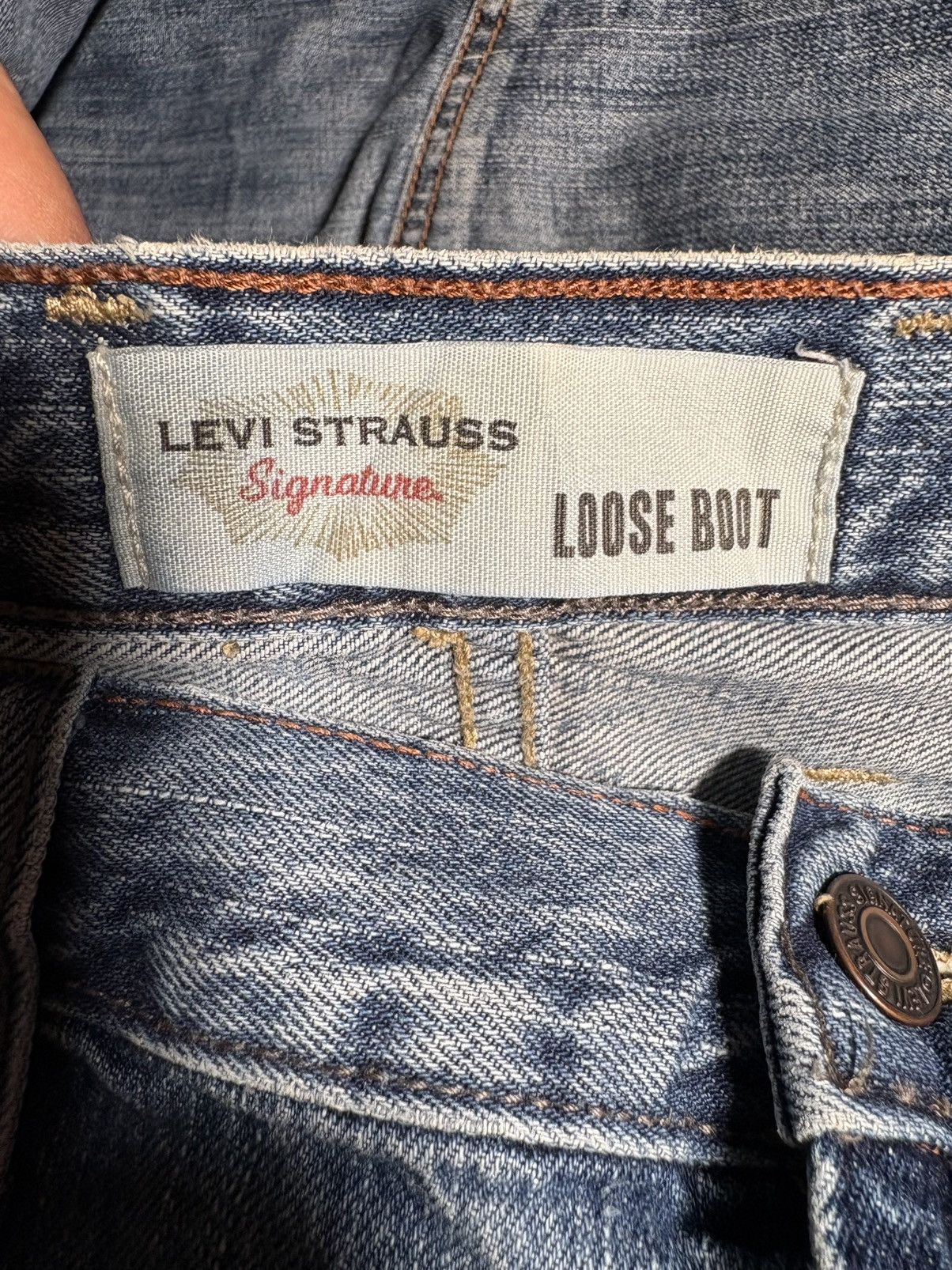 Levi's Vintage Clothing Vintage 2007 Levi Strauss Signature Loose Bootcut Jeans Y2K Size US 34 / EU 50 - 9 Thumbnail