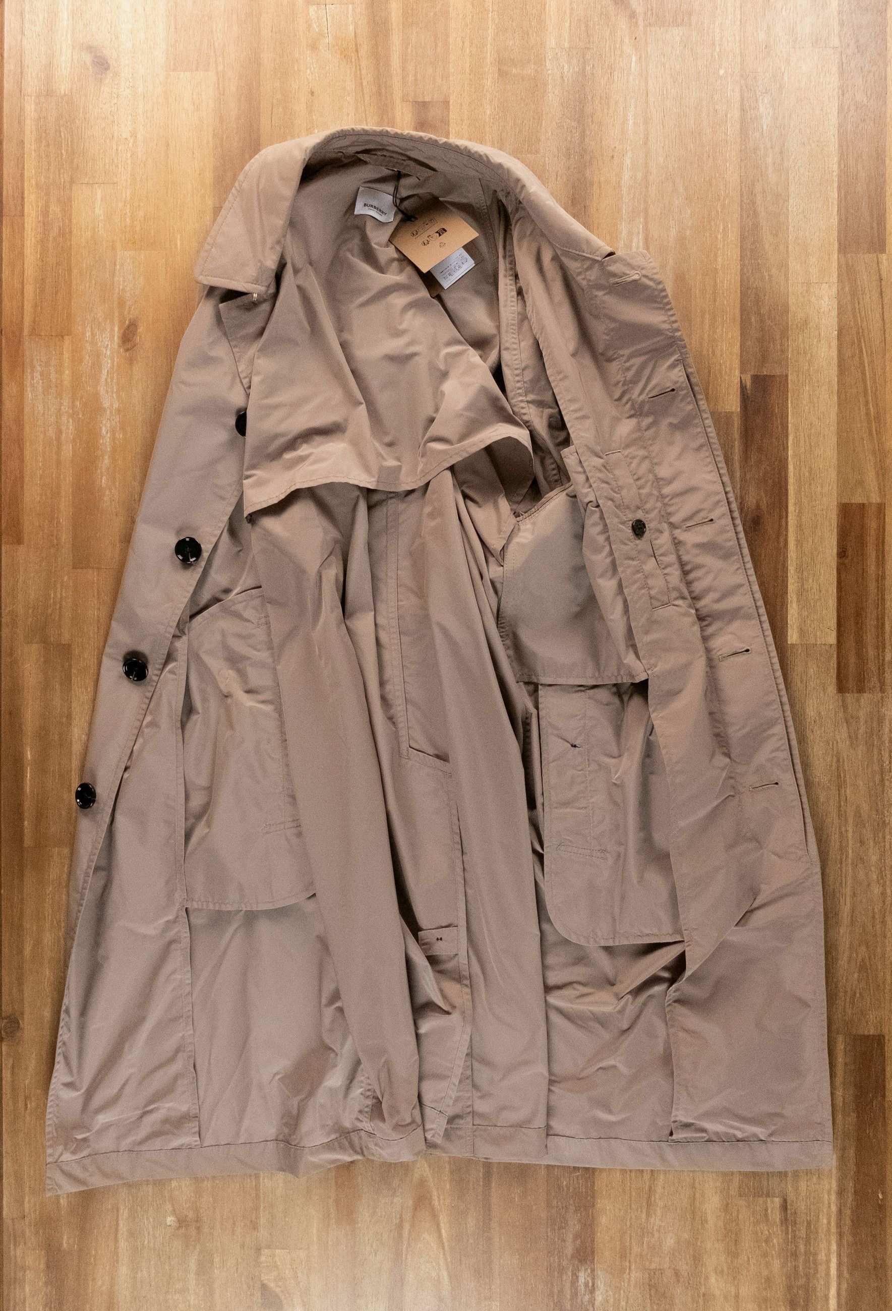 Burberry BURBERRY Hampstead beige shape memory taffeta car coat Size US M / EU 48-50 / 2 - 8 Thumbnail