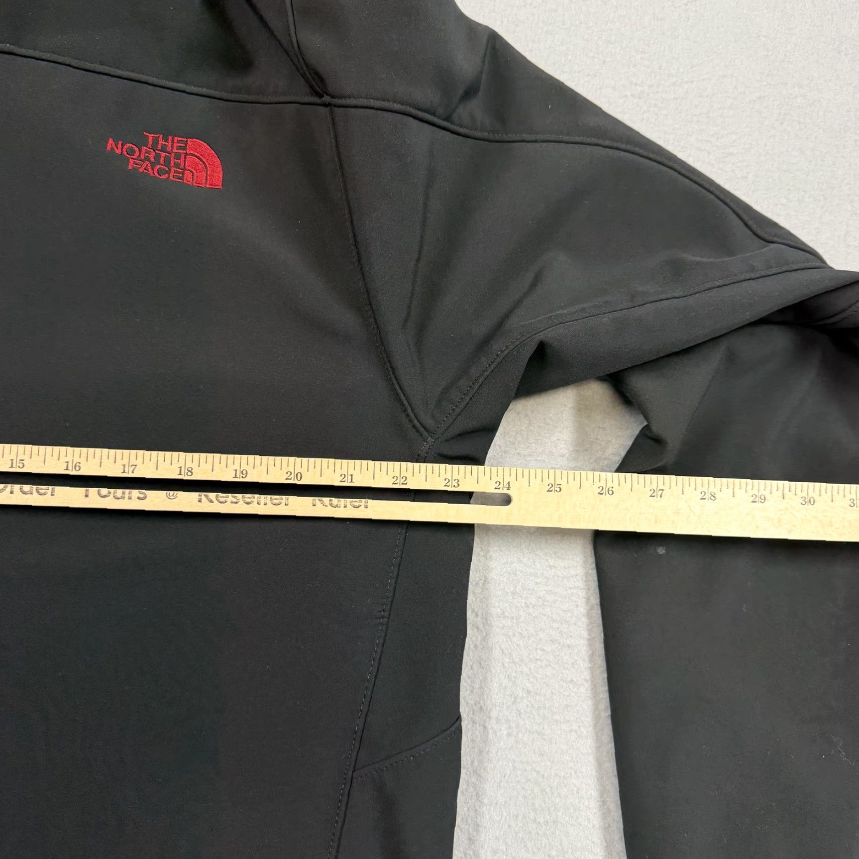 The North Face The North Face Jacket Mens Large Black Full Zip Soft Shell Lined Pockets Wind-Resistant Outdoor Size US L / EU 52-54 / 3 - 6 Thumbnail