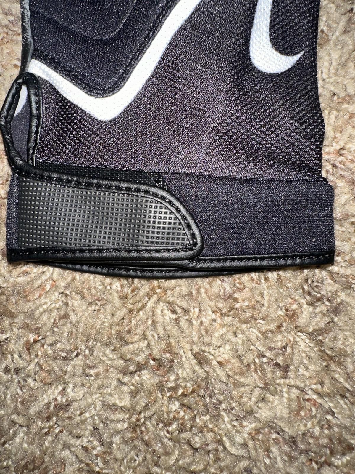 Nike Nike Adult Receiver FootballWhite/Black NFL Issue Gloves Size ONE SIZE - 3 Thumbnail