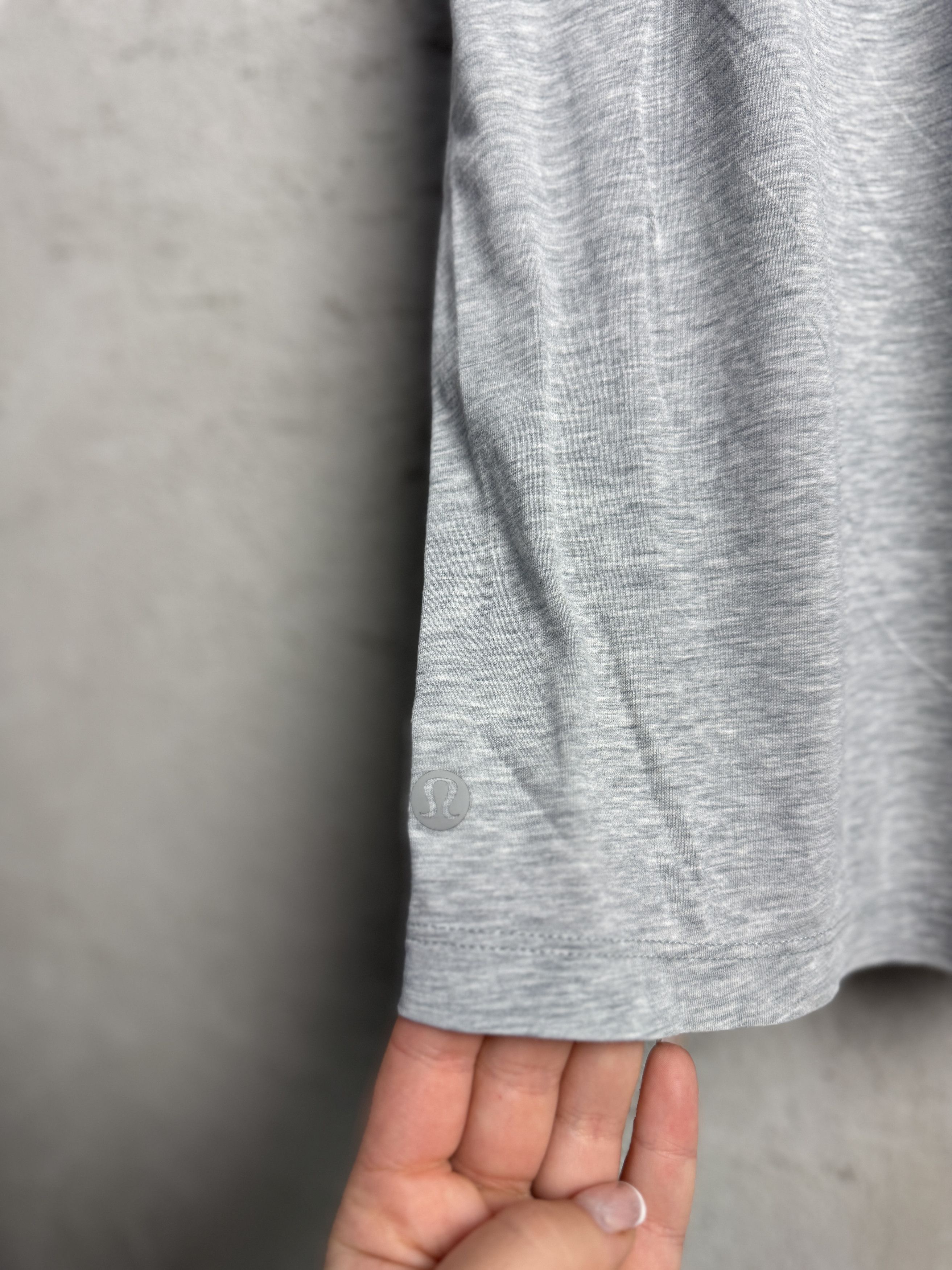 Lululemon Lululemon casual t-shirt tee sport gym yoga pilates Size M / US 6-8 / IT 42-44 - 4 Thumbnail